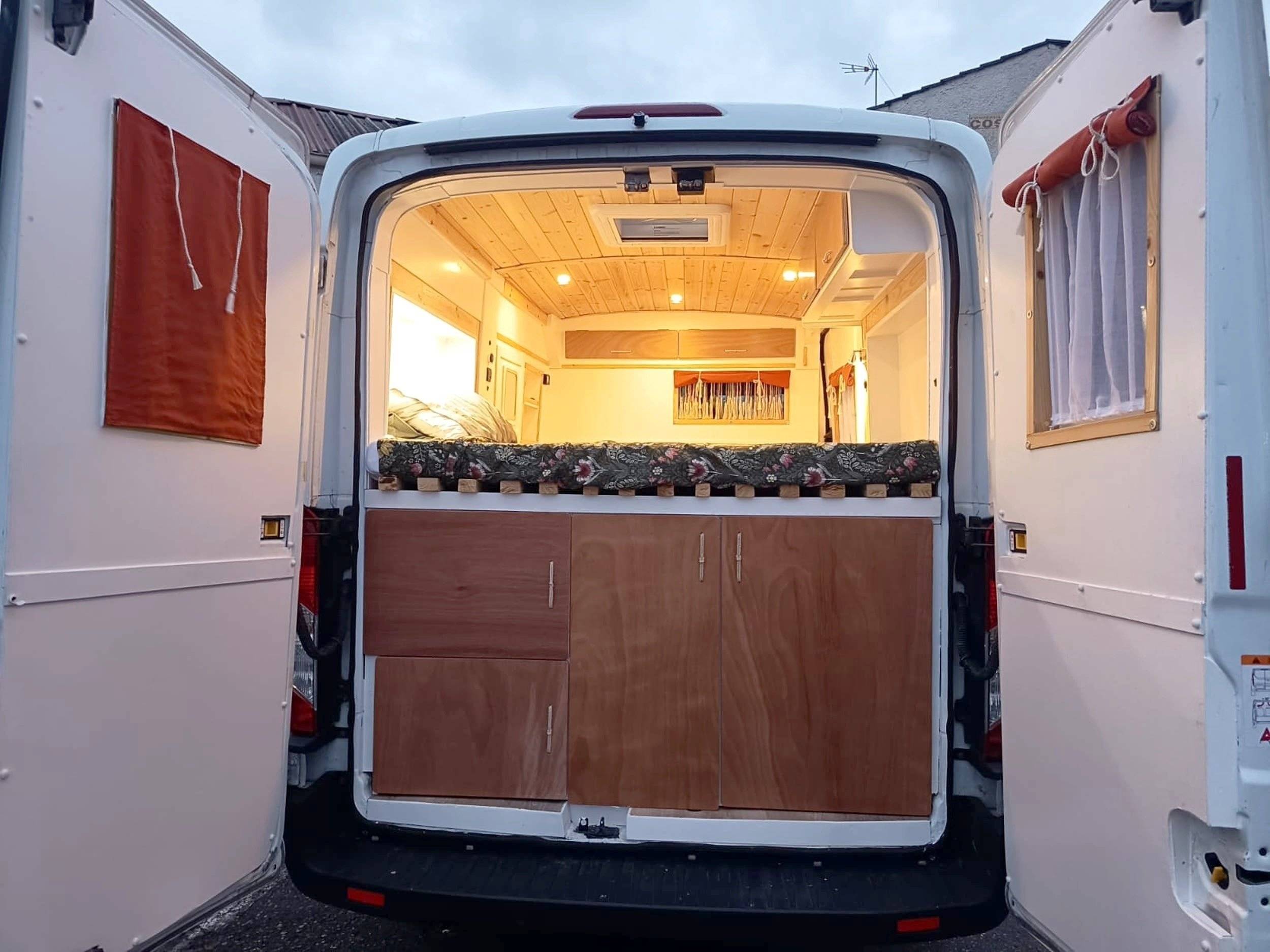 Ford Transit 2,2 l 125 ch