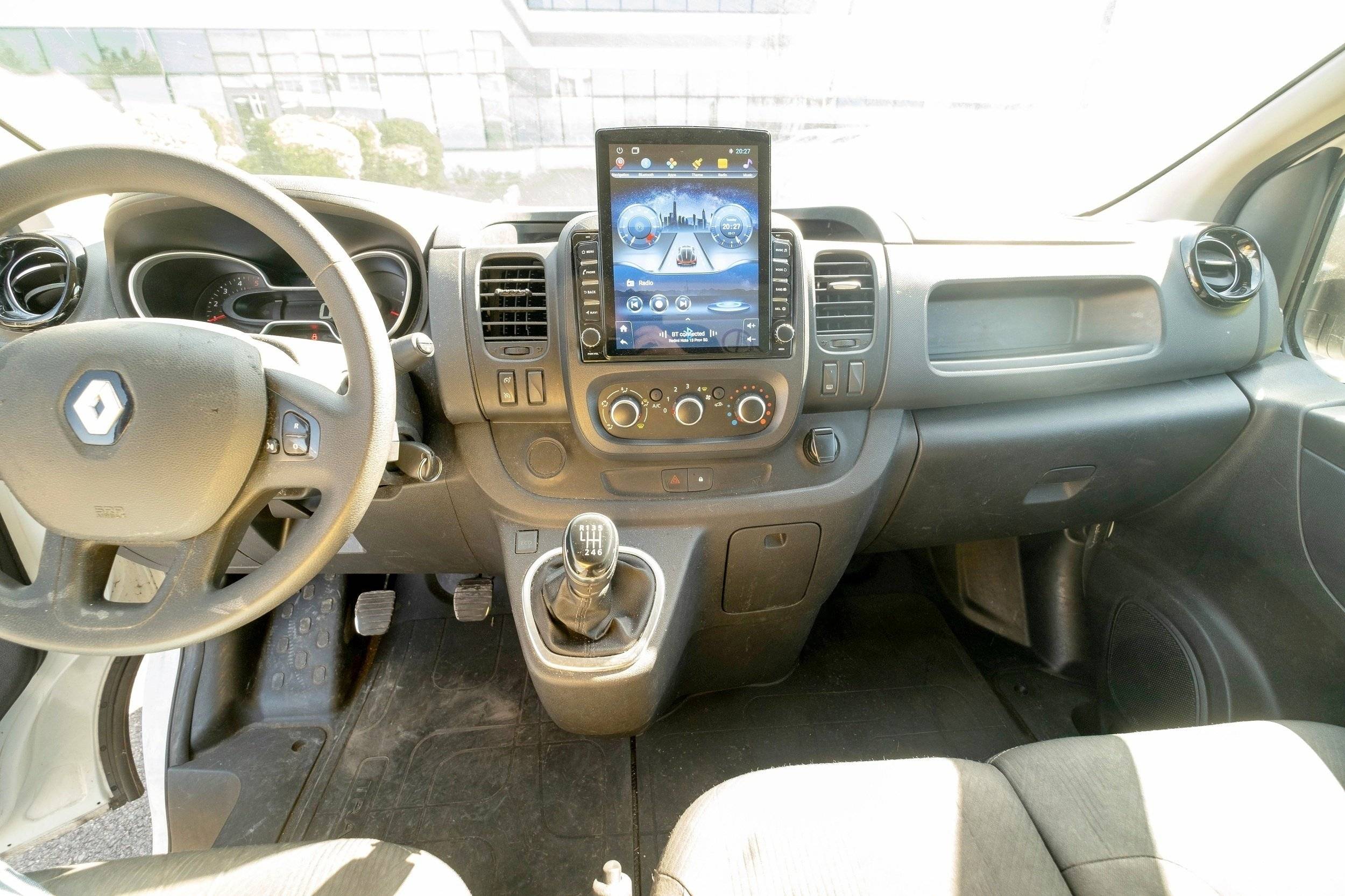 Renault RENAULT TRAFIC 3 2.0 DCI 120