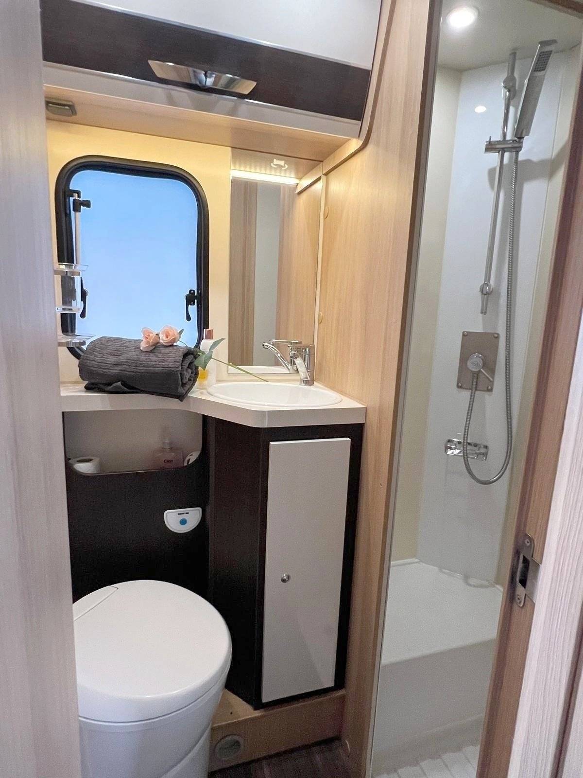 Mclouis McLouis Glamys