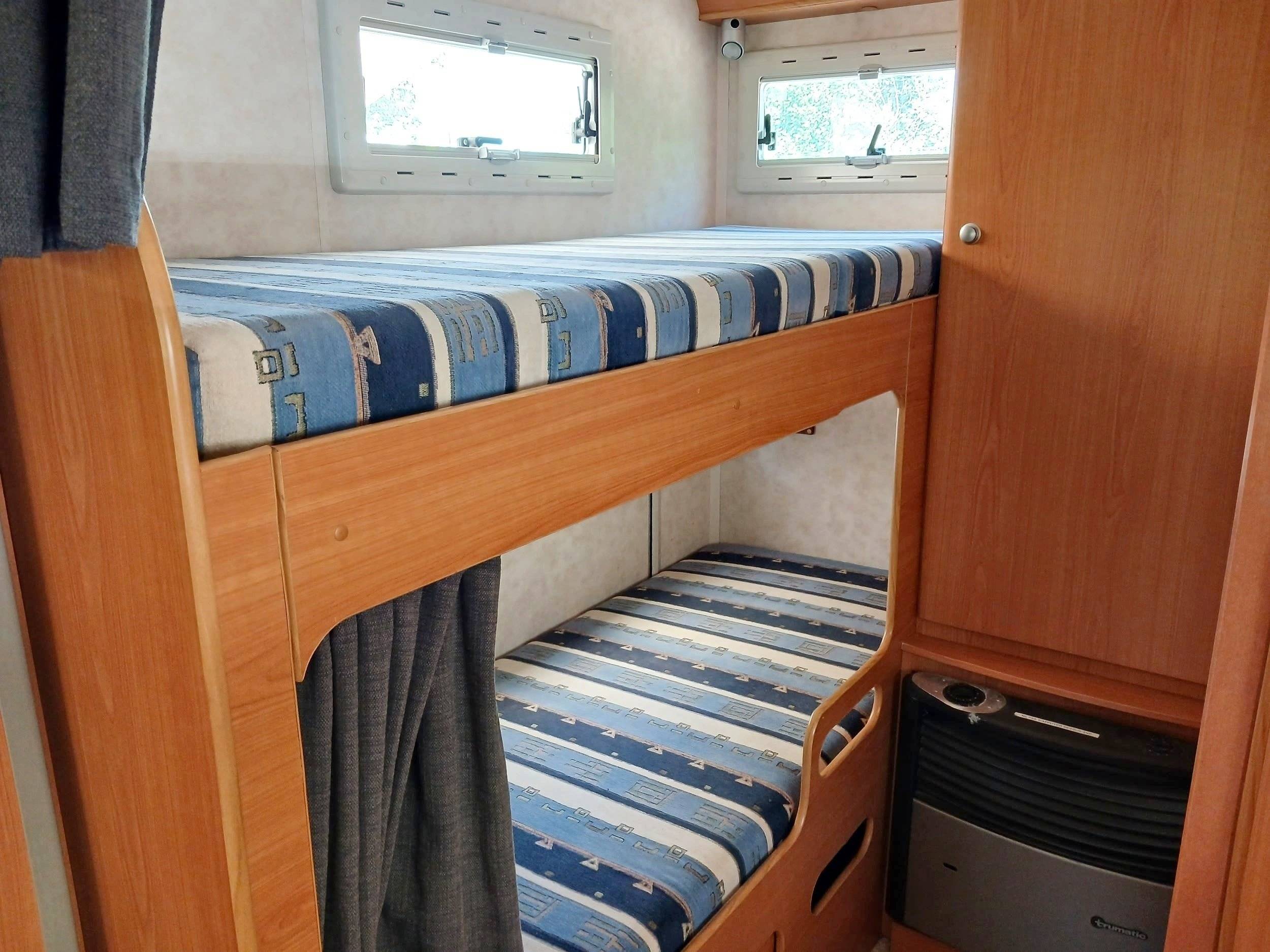 Dormidas Fiat Ducato 2.8 JTD - Yescapa