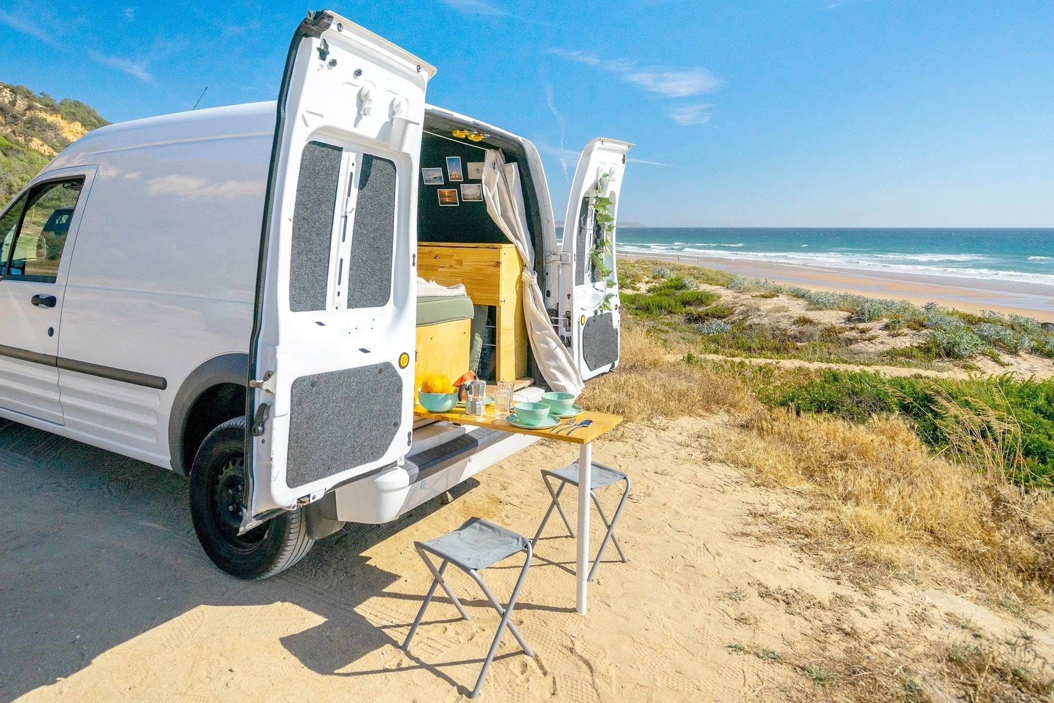 Localización Furgoneta camper  La Rinconada - Ford Transit - 18849 -  Yescapa