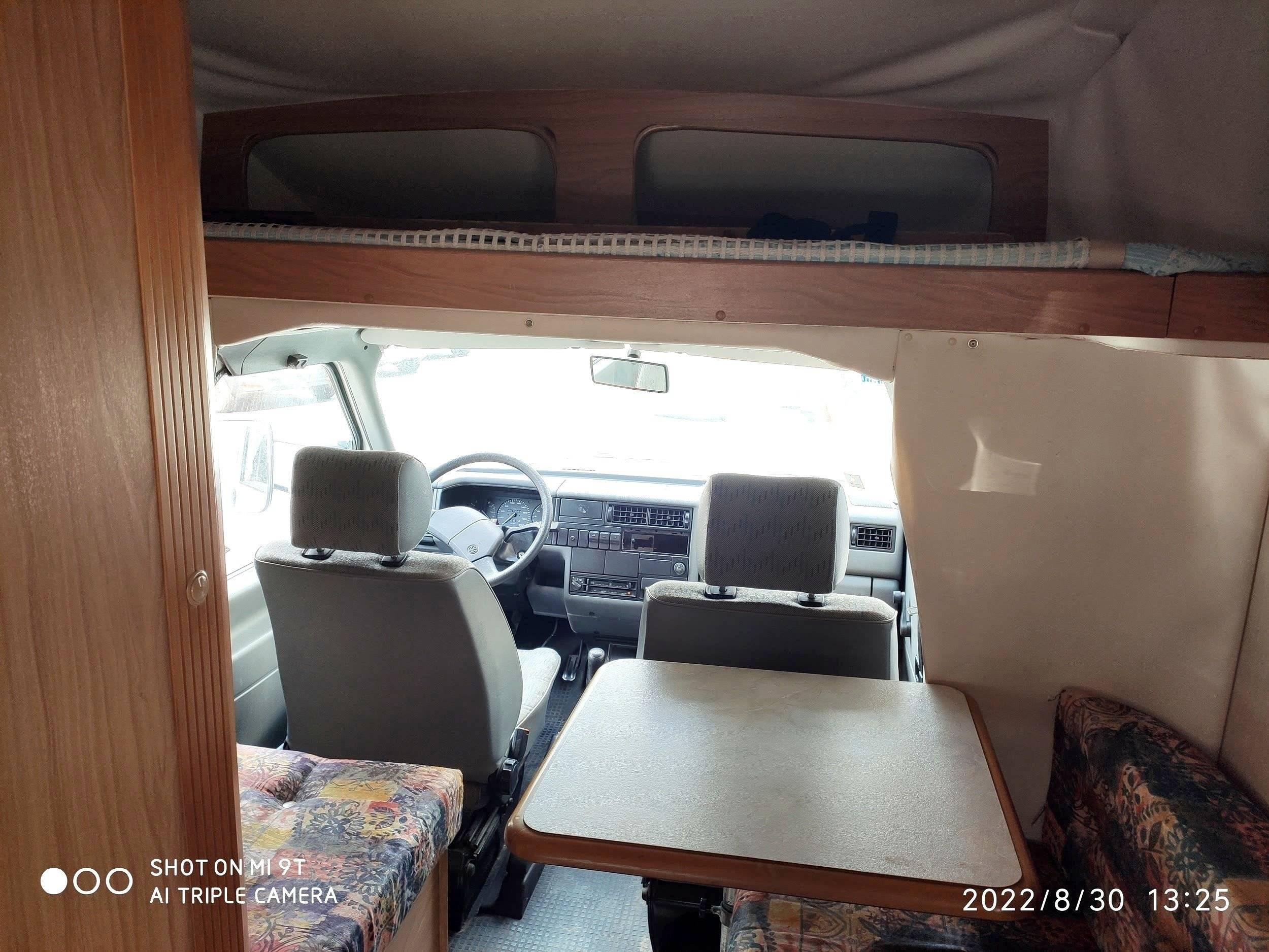 Essecke Volkswagen T 4 - Yescapa