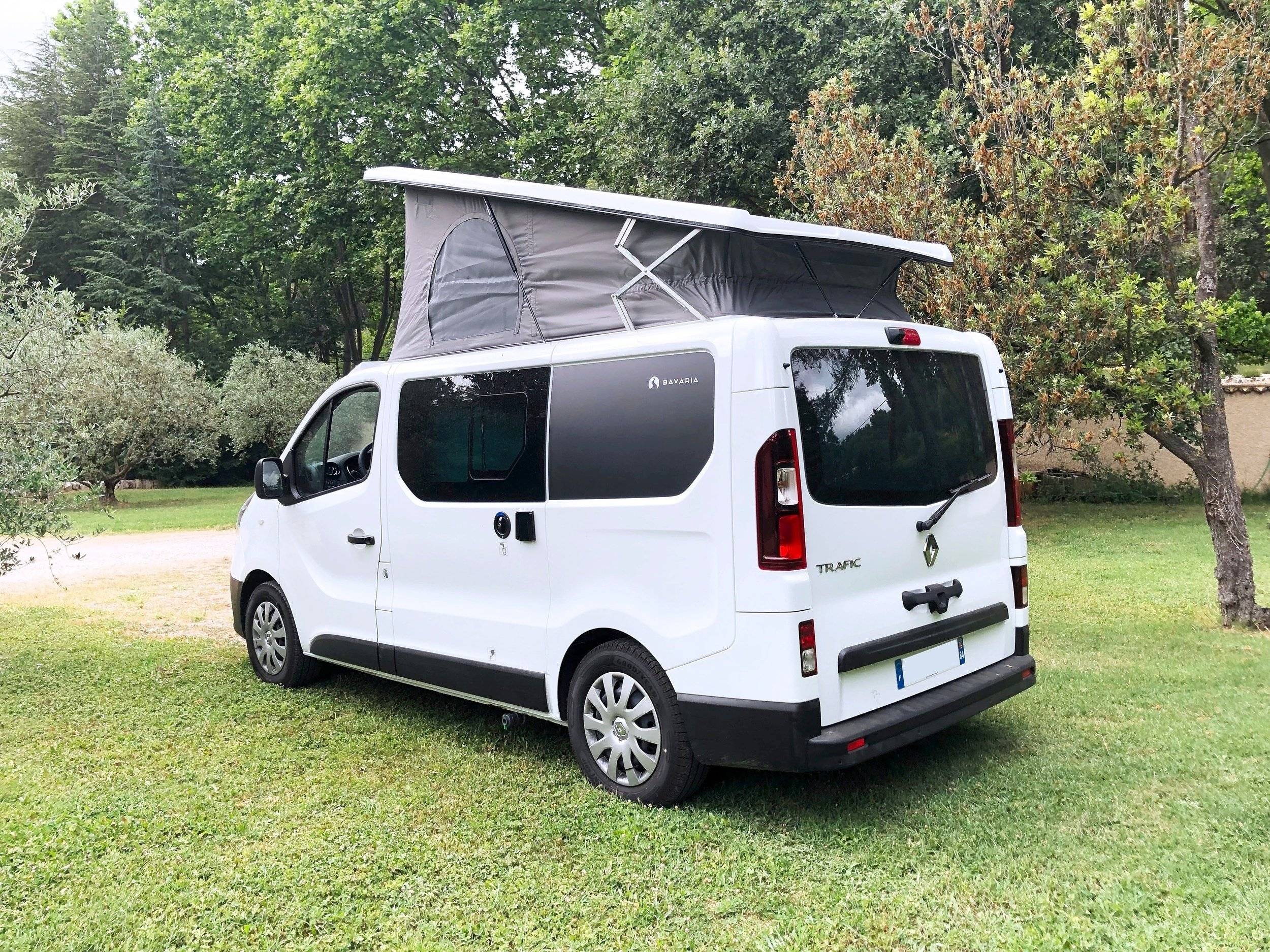 Bavaria Trafic L2H1 2 l 140 ch