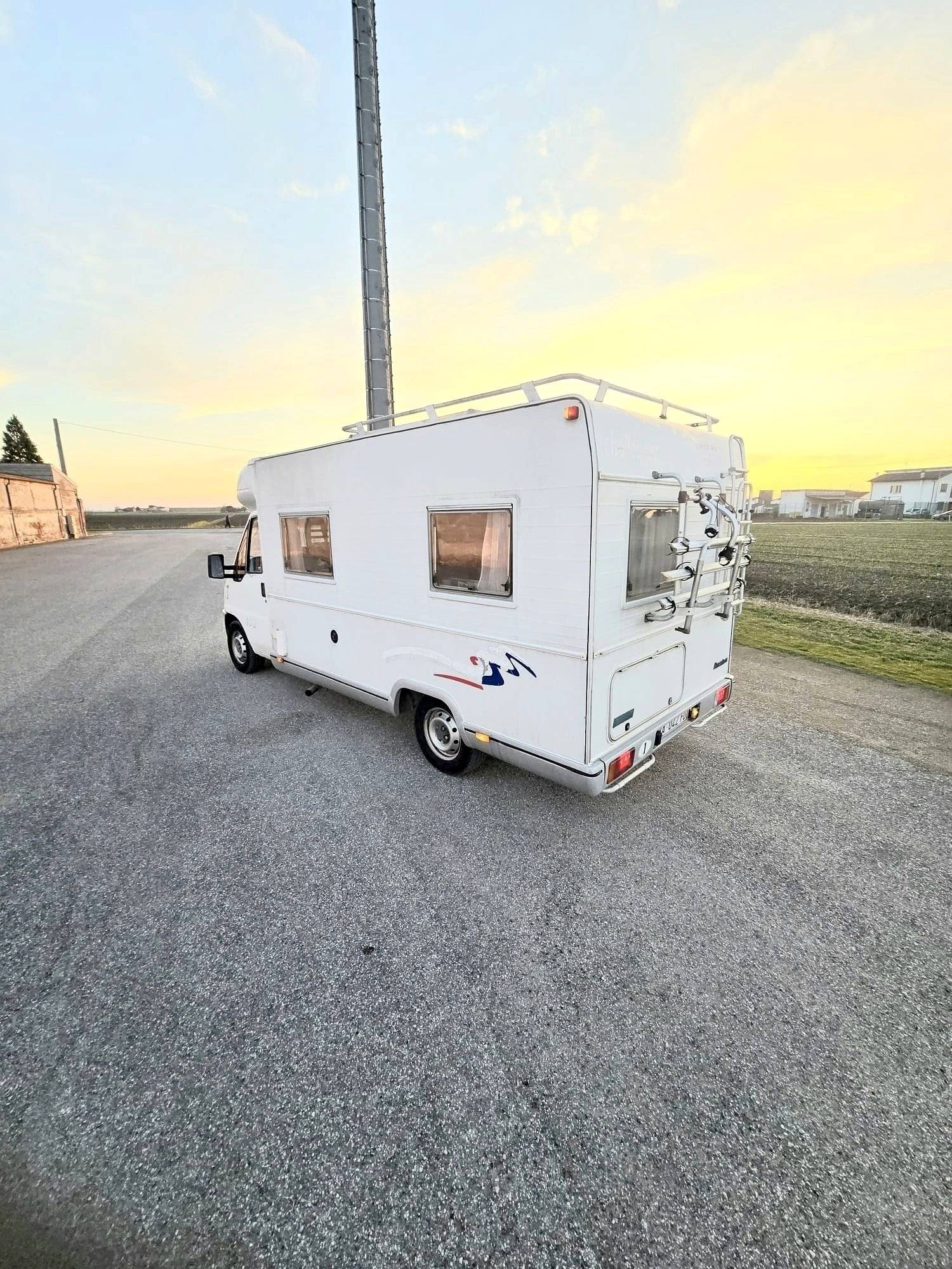 Challenger 2,0 l 115 ch