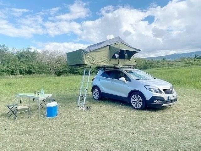 Vista frontale a ¾ Opel Opel - Yescapa