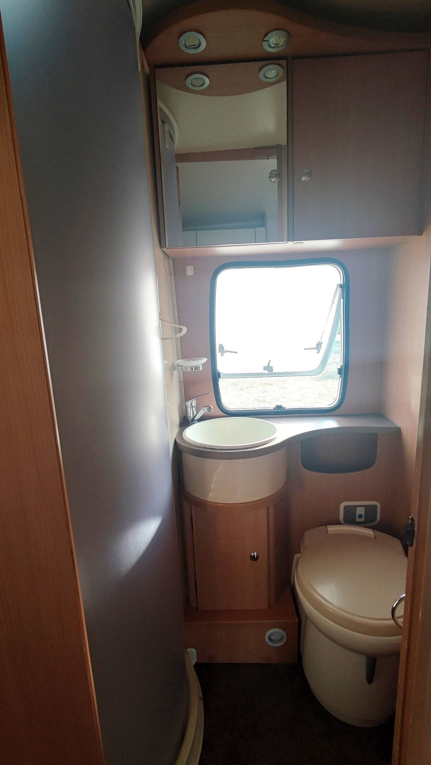 Challenger CHALLENGER GENESIS 33