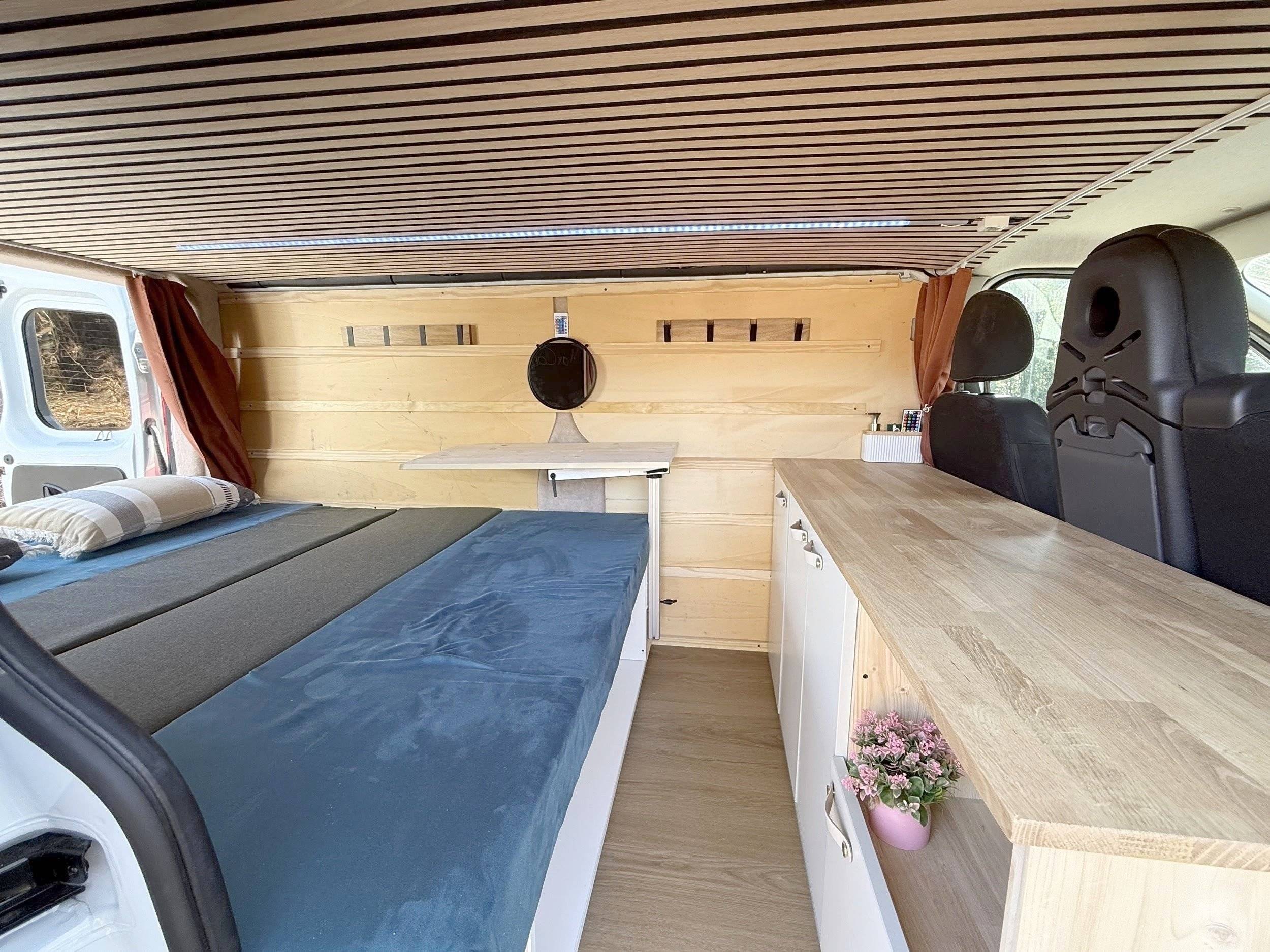 Berth Renault Trafic 1,6 l 120 ch - Yescapa