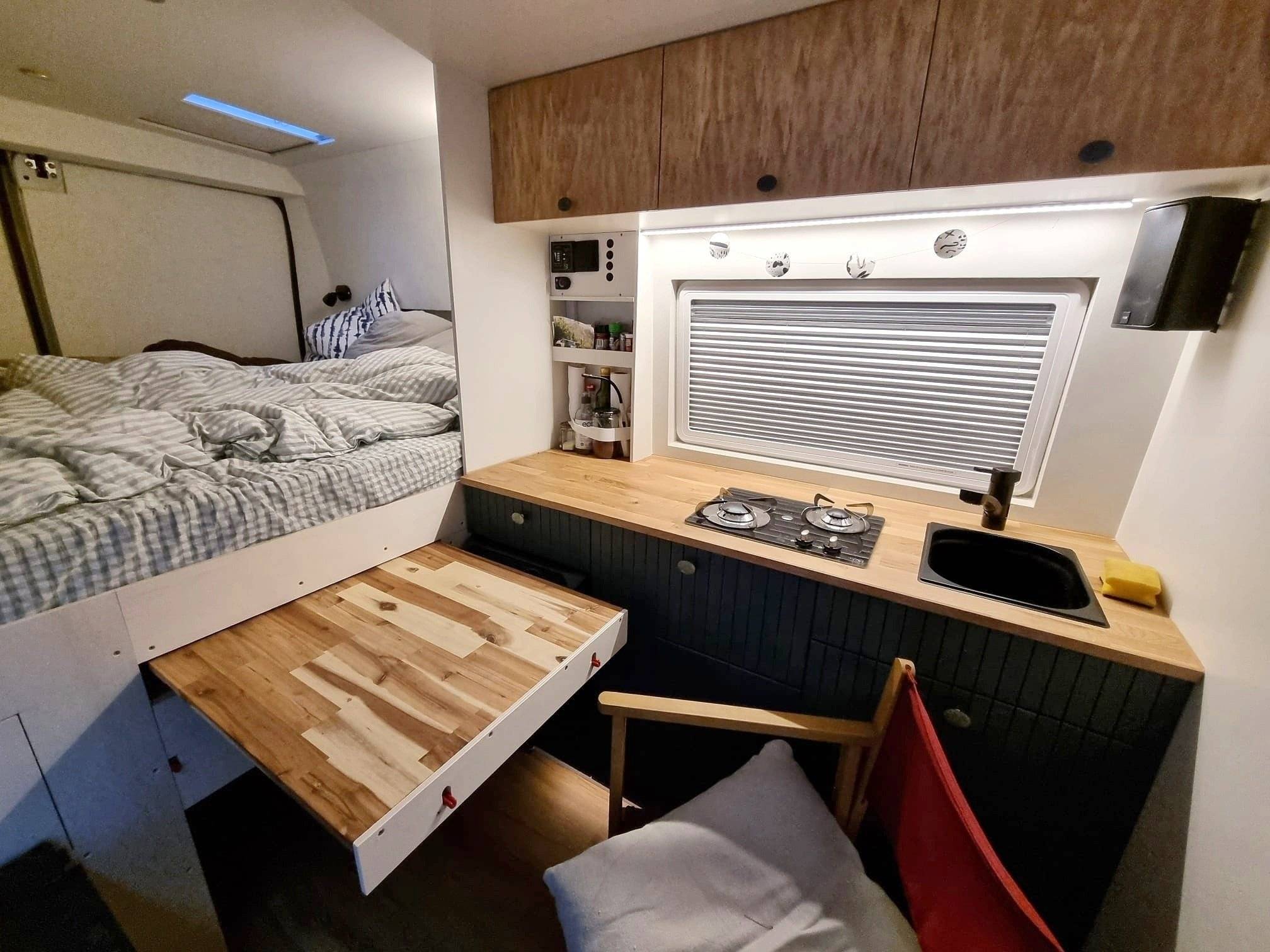 Angolo cucina Fiat Ducato - Yescapa