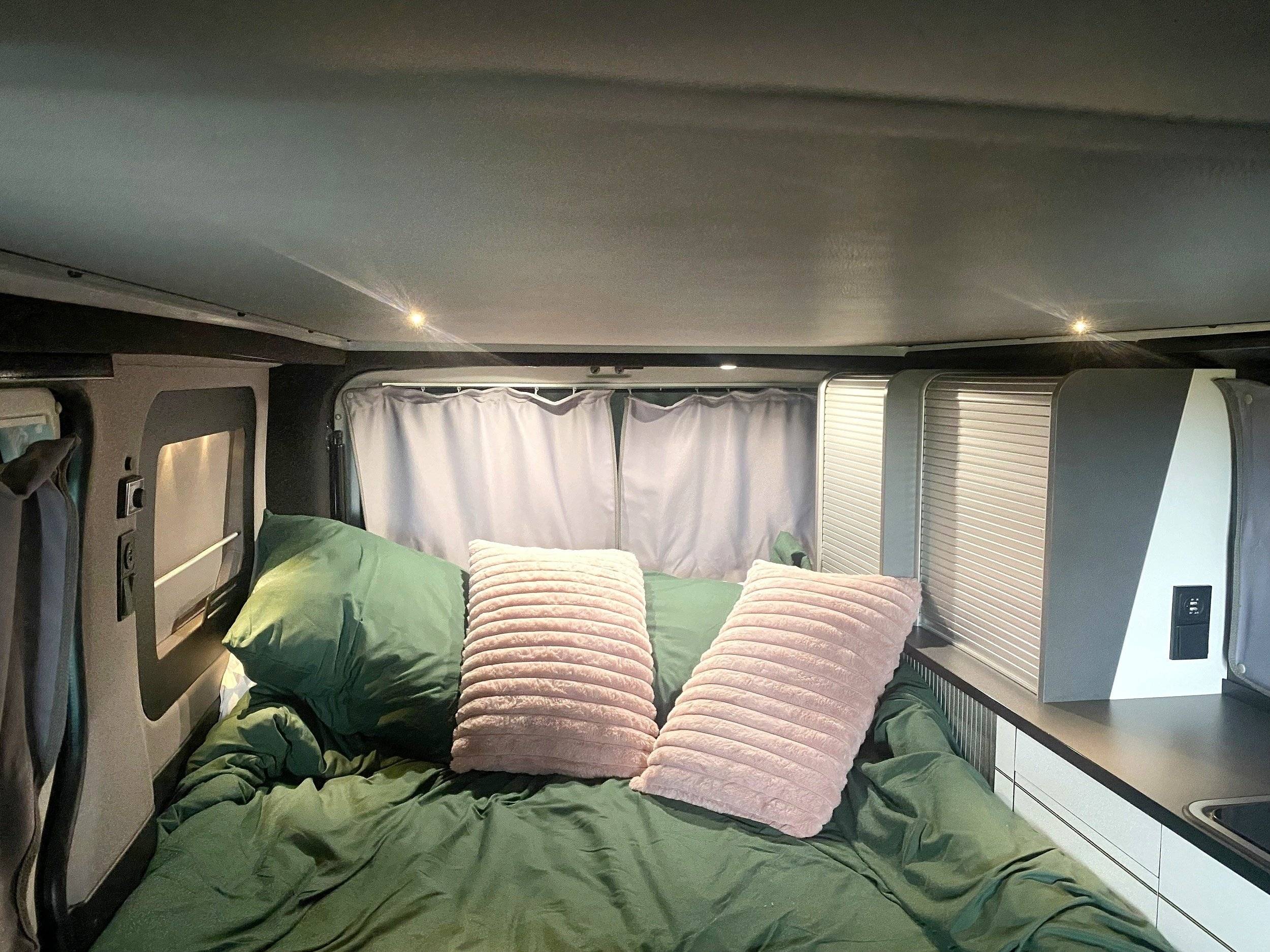 Slaapplaatsen Renault Renault trafic - Yescapa