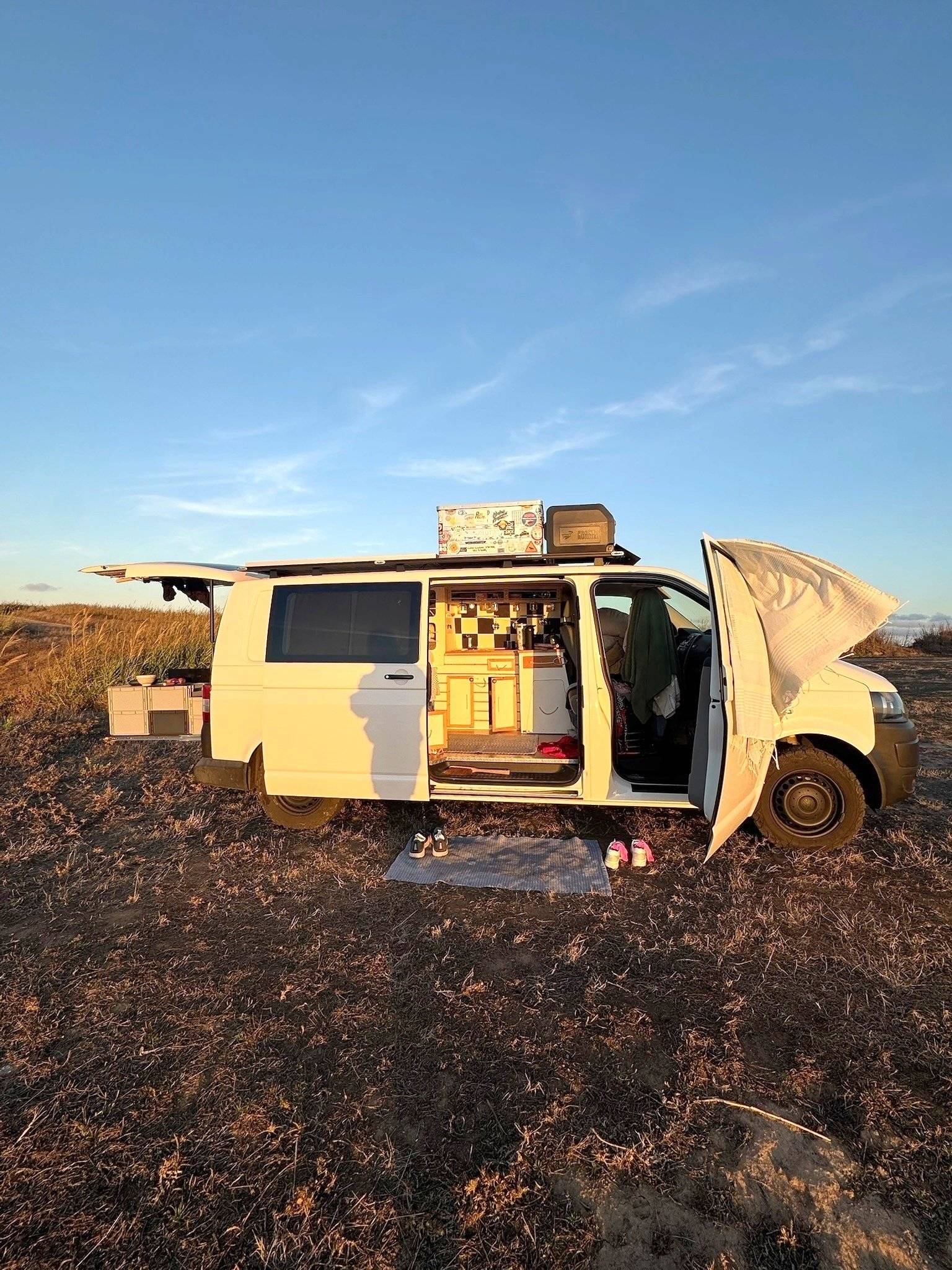 Front view from 3/4 Volkswagen Volkswagen T5 - Yescapa