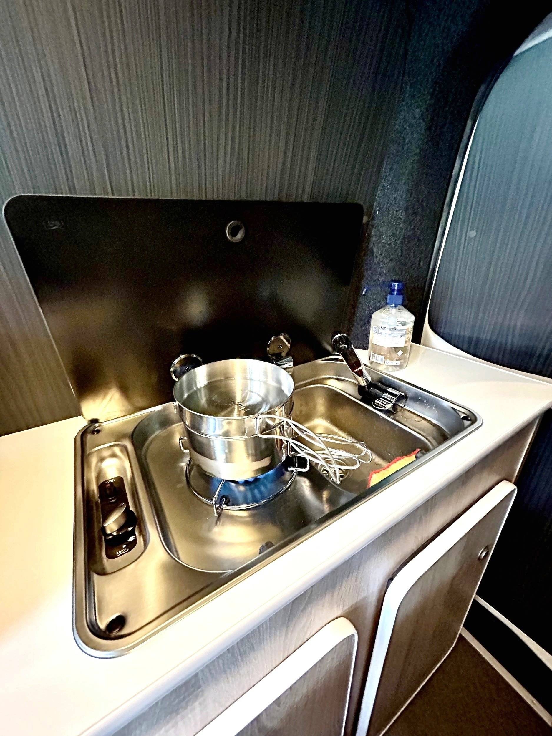 Custo Van Transporter