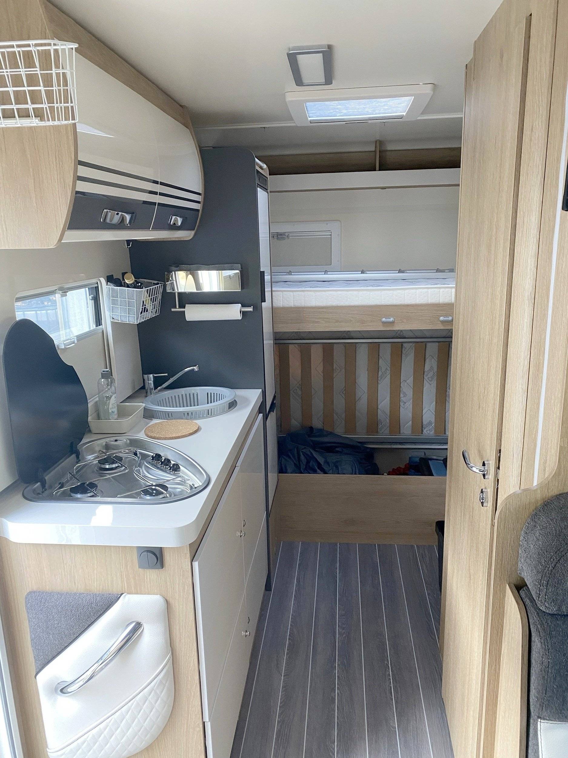 Kitchen Ford Transit 2,0 l 130 ch - Yescapa