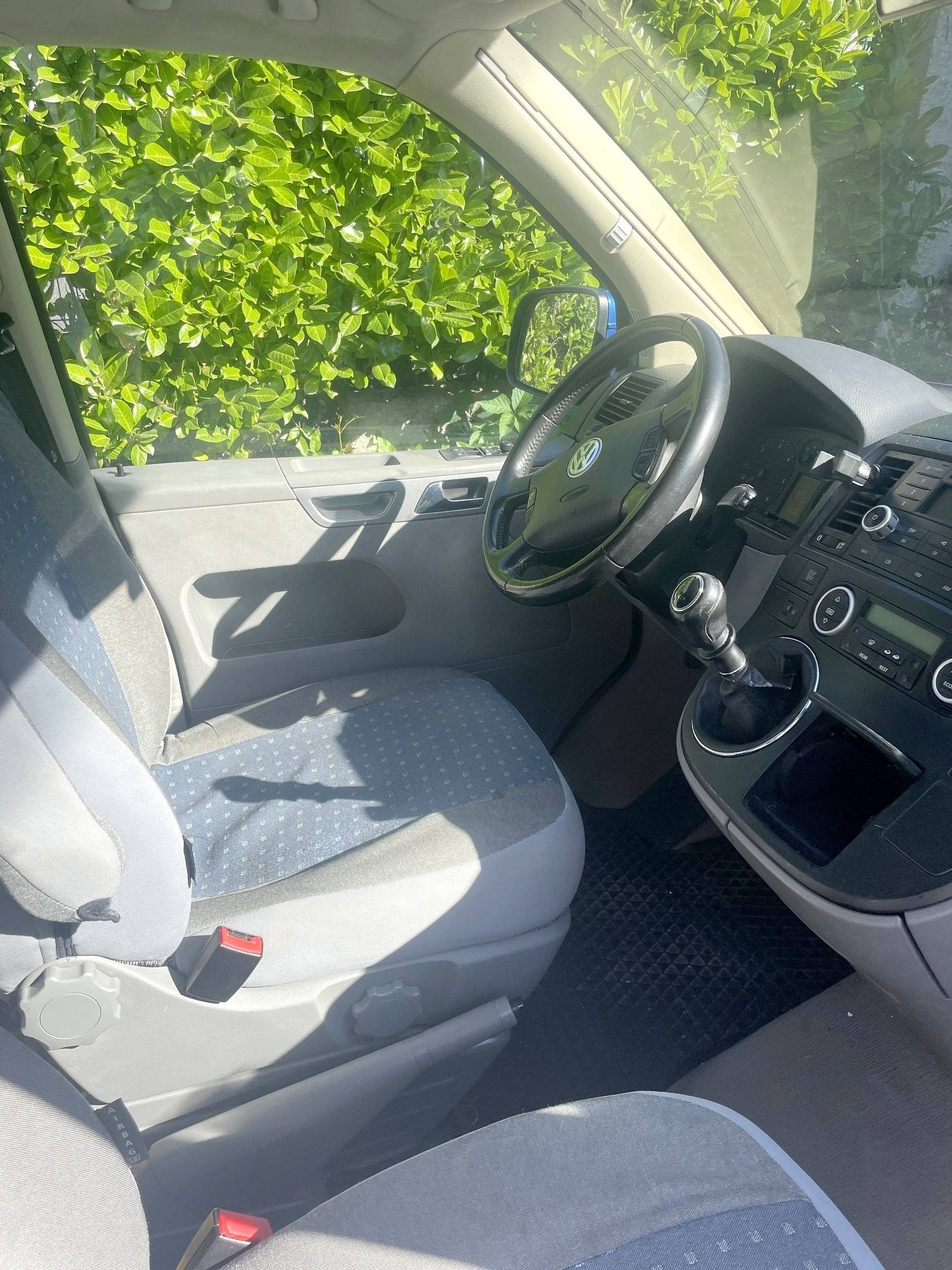 Volkswagen T5 2,5 l 140 ch