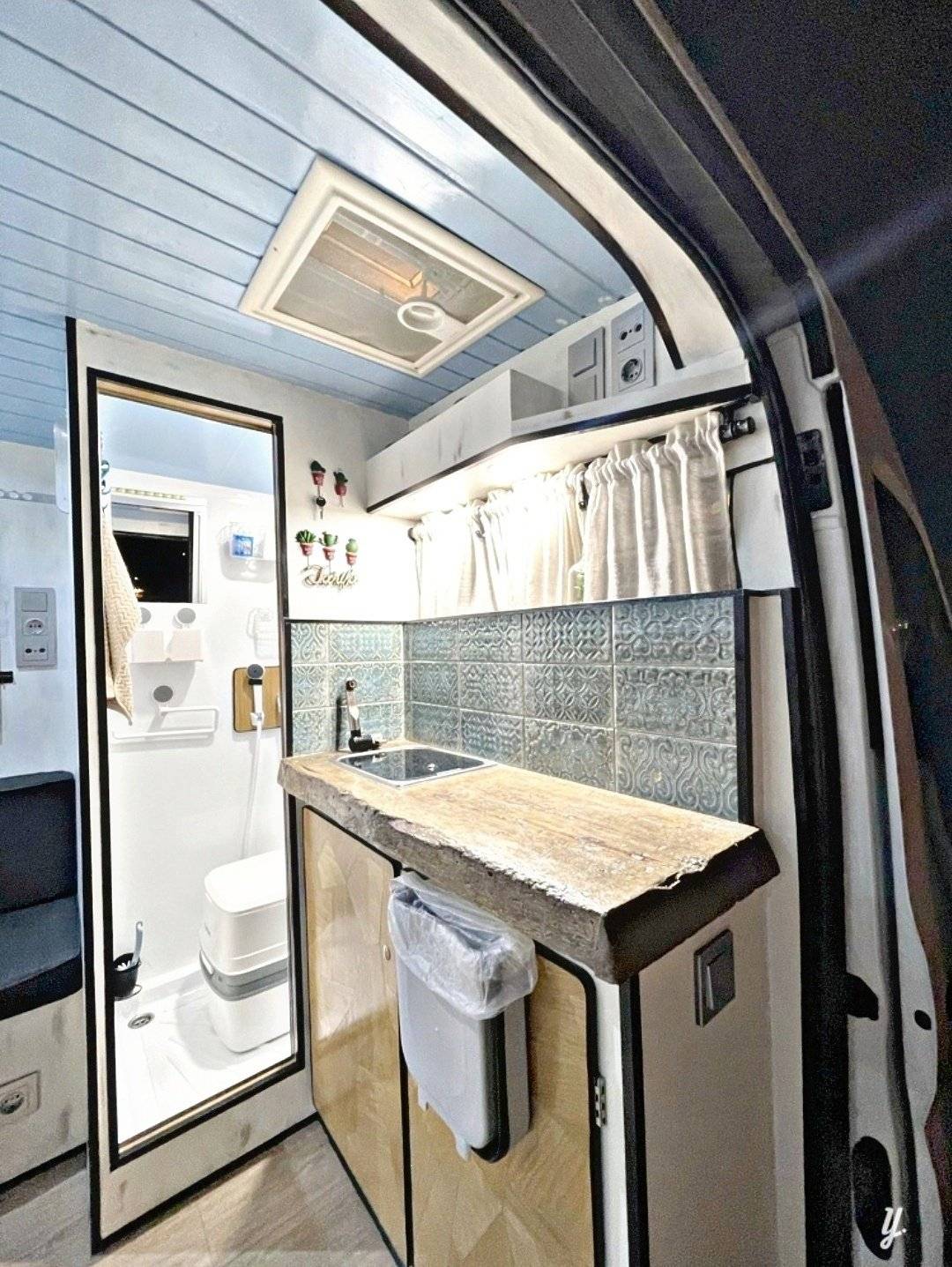 Alcar Transit 2,2 l TDCi 120 ch.