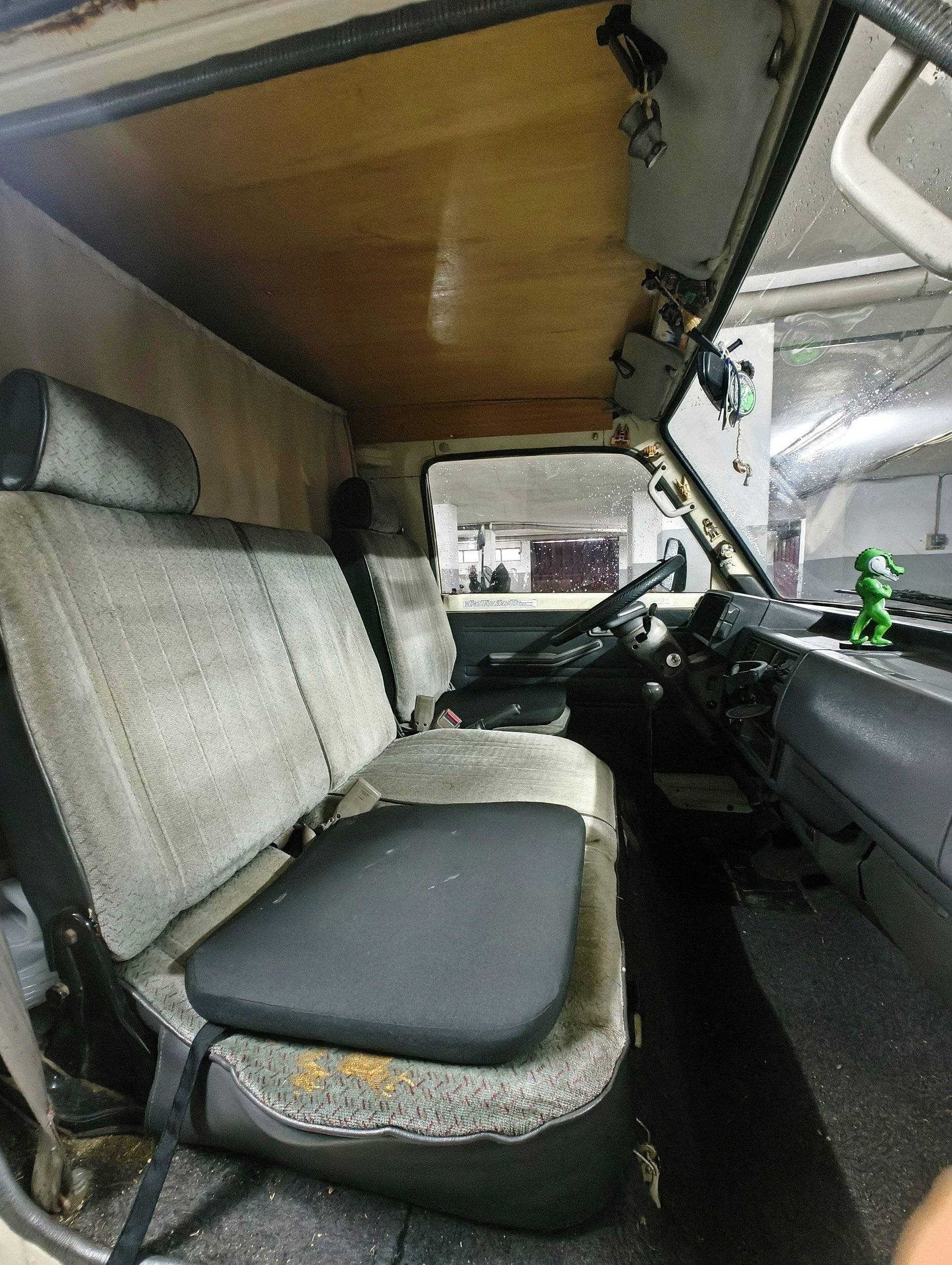 Make My Van Mazda bongo