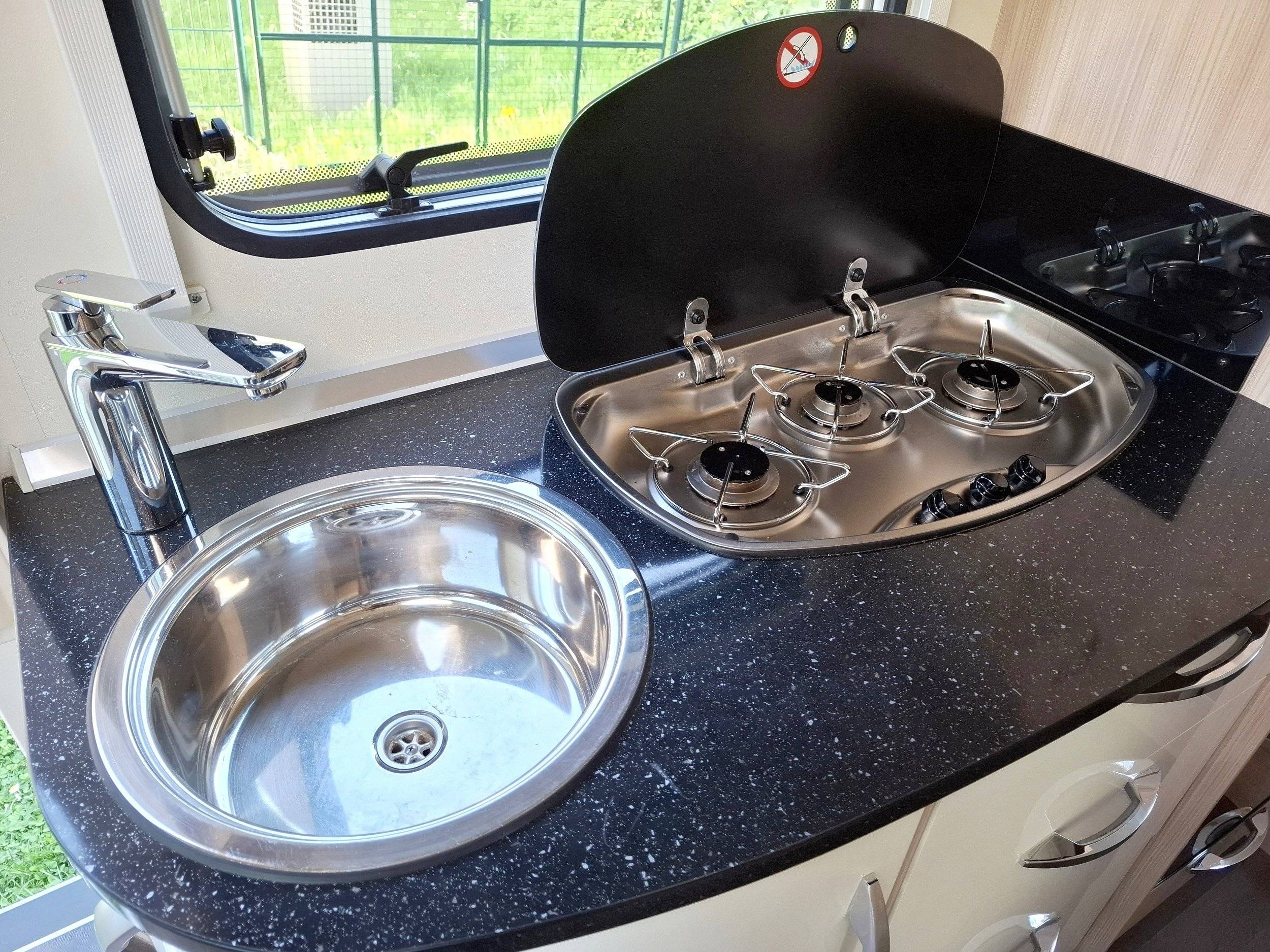 Bürstner Travel Van T690