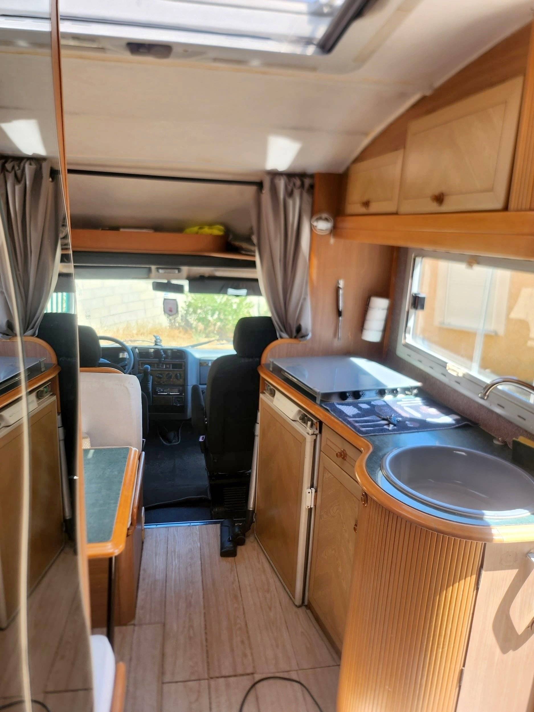 Kochnische Fiat Ducato 2.0 l 115 ch - Yescapa