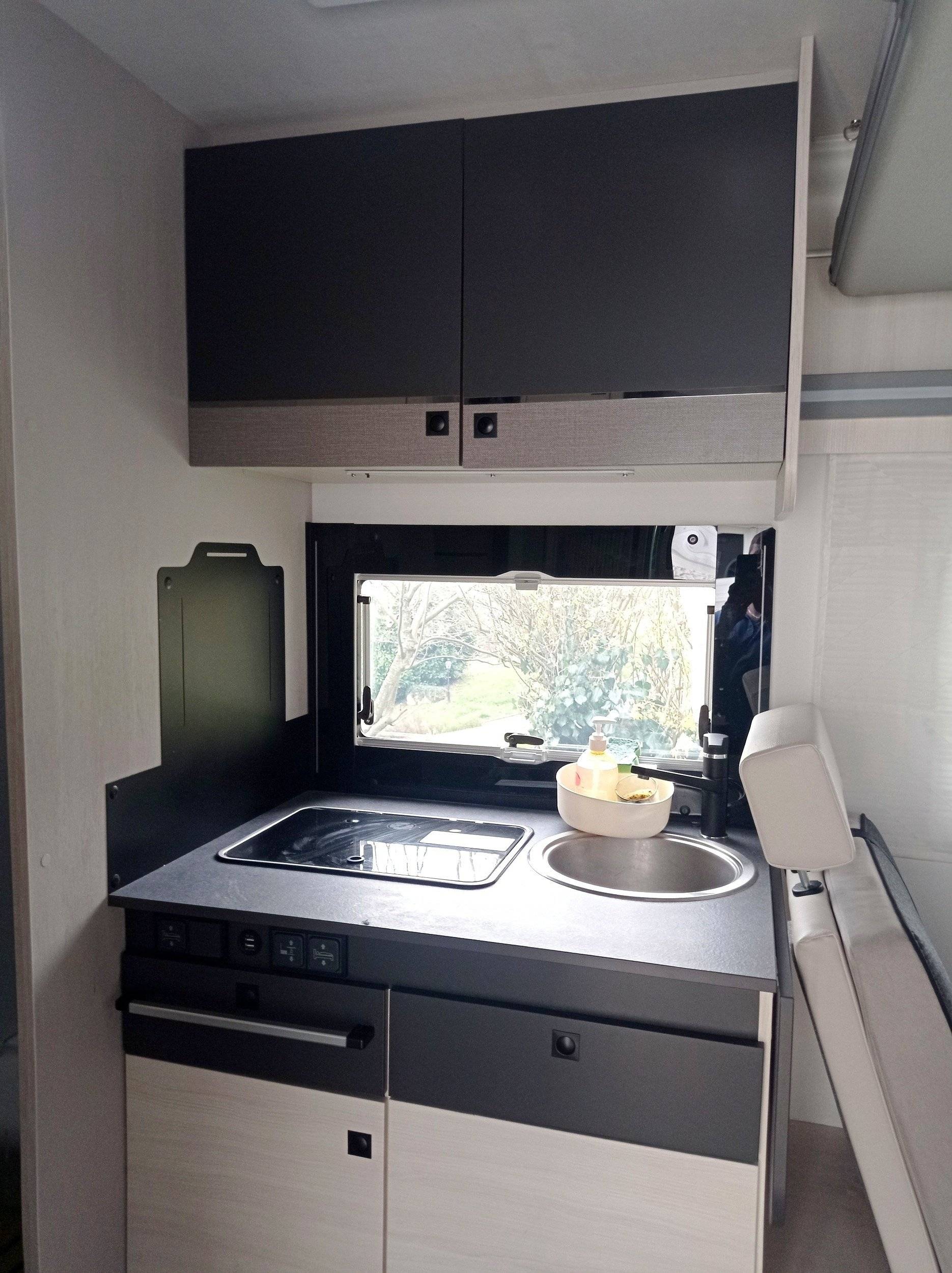 Challenger Challenger 380