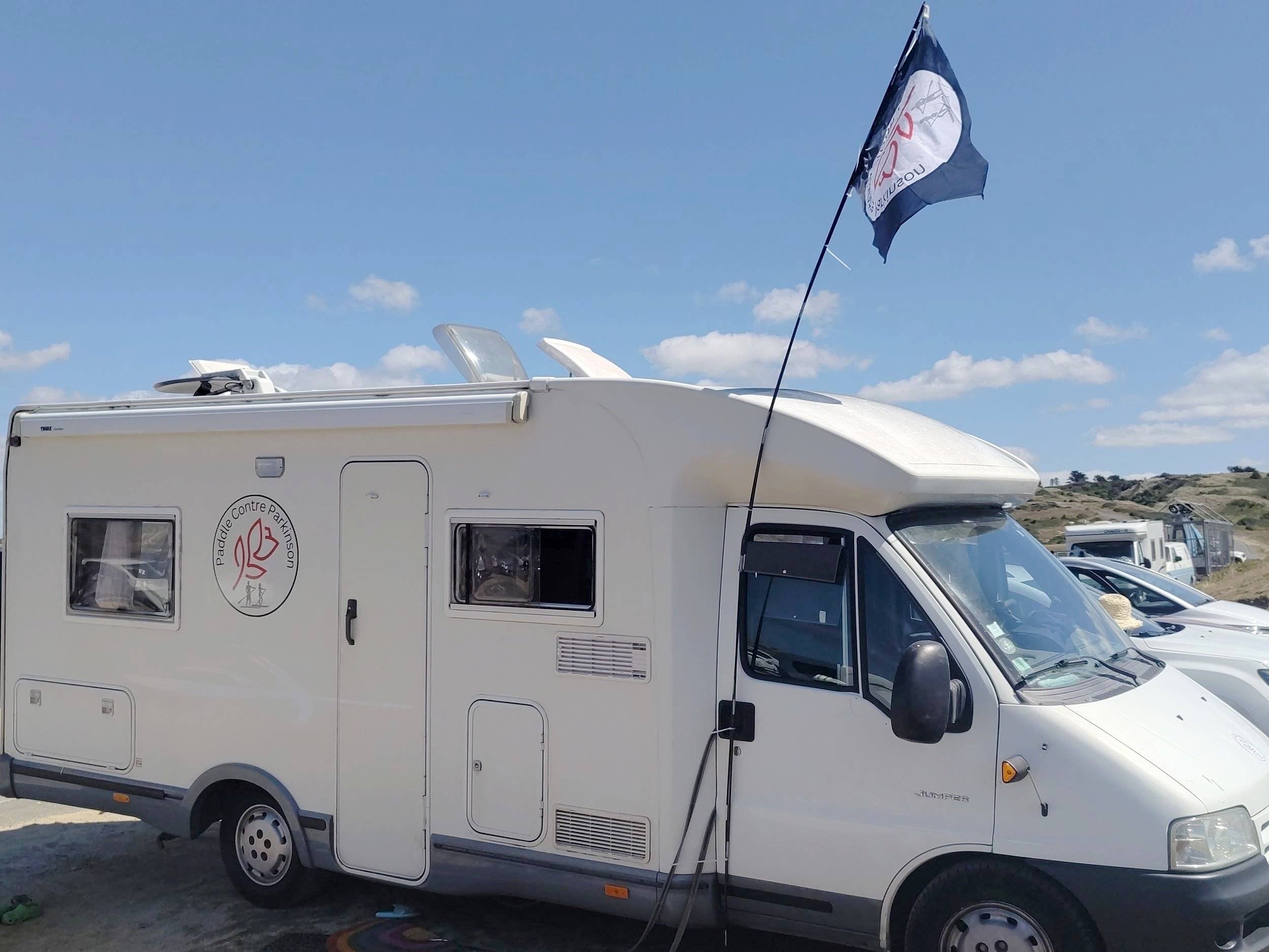 schräge Vorderansicht Fiat Fiat ducato - Yescapa