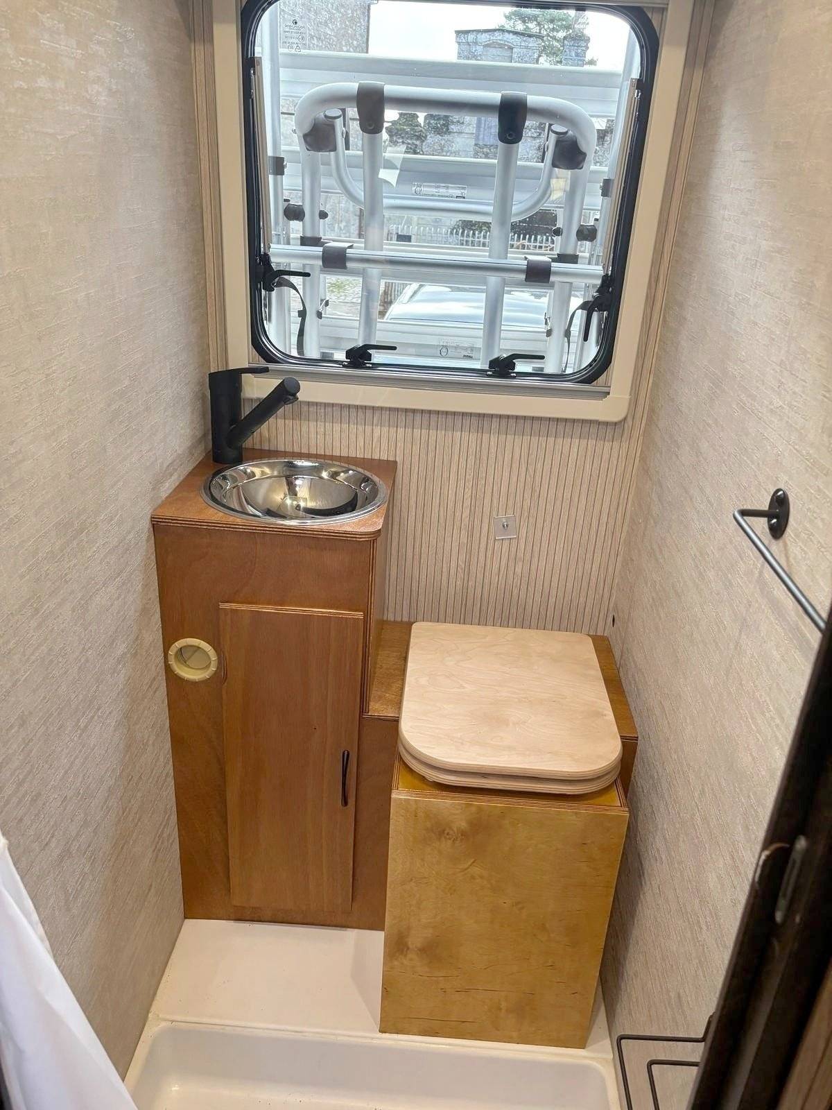 Casa de banho / Sanitários Fiat 2,3 l 130 ch. - Yescapa