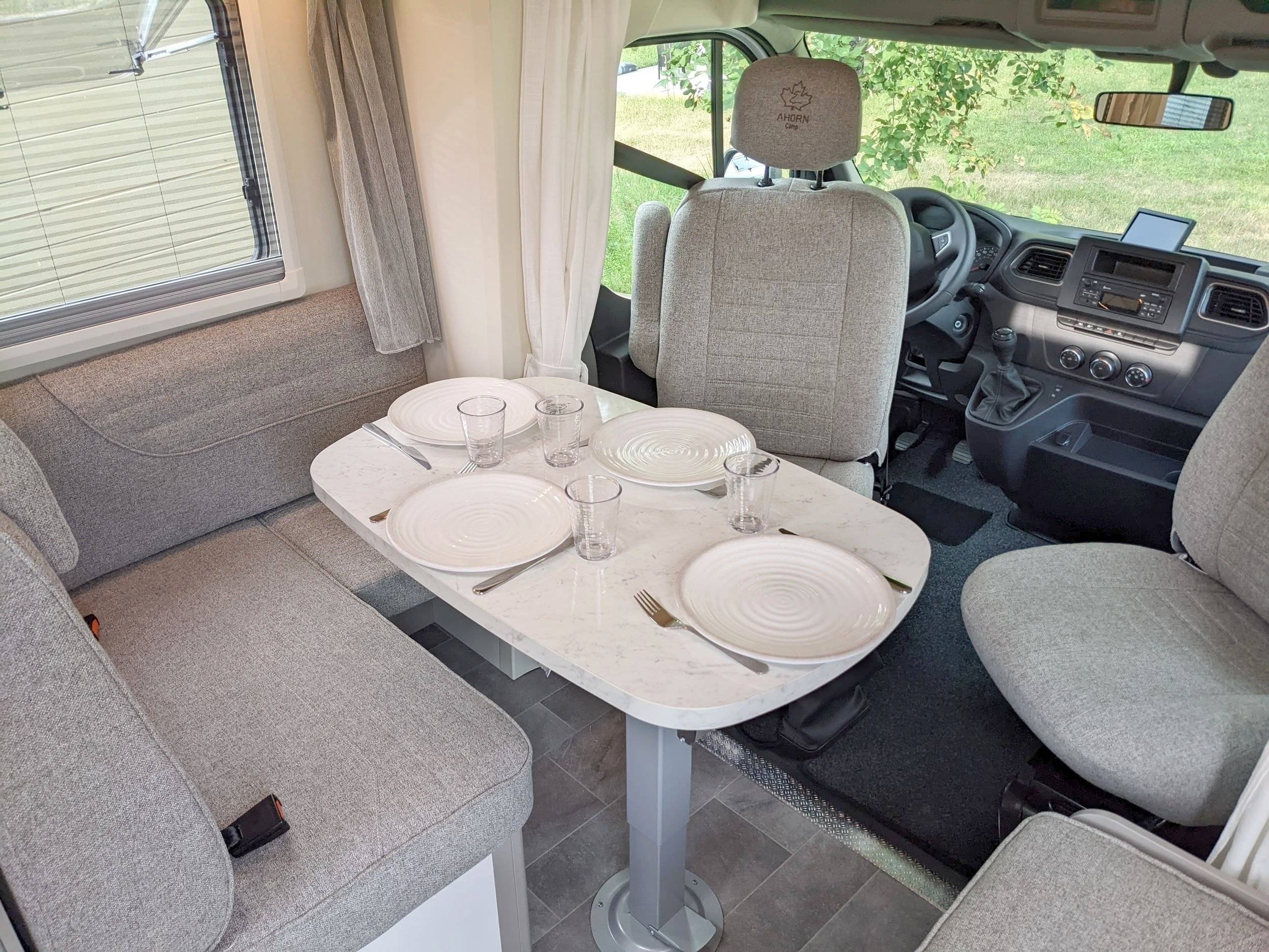 Coin repas Renault Ahorn Canada - Yescapa