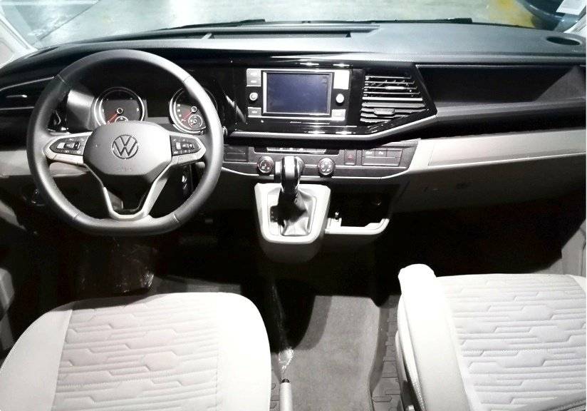 Poste de conduite Volkswagen T6 California Coast - Yescapa