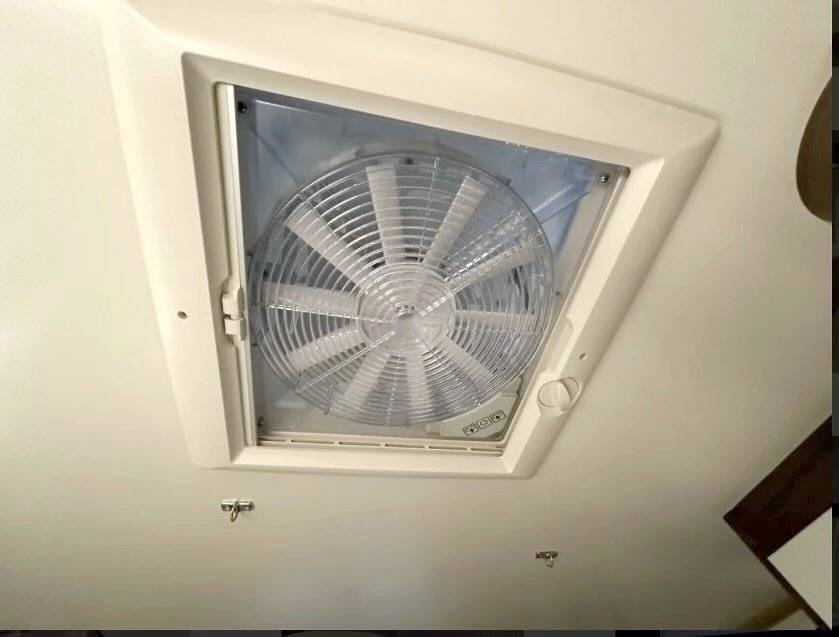 Mclouis Master 2,3 l 165 ch