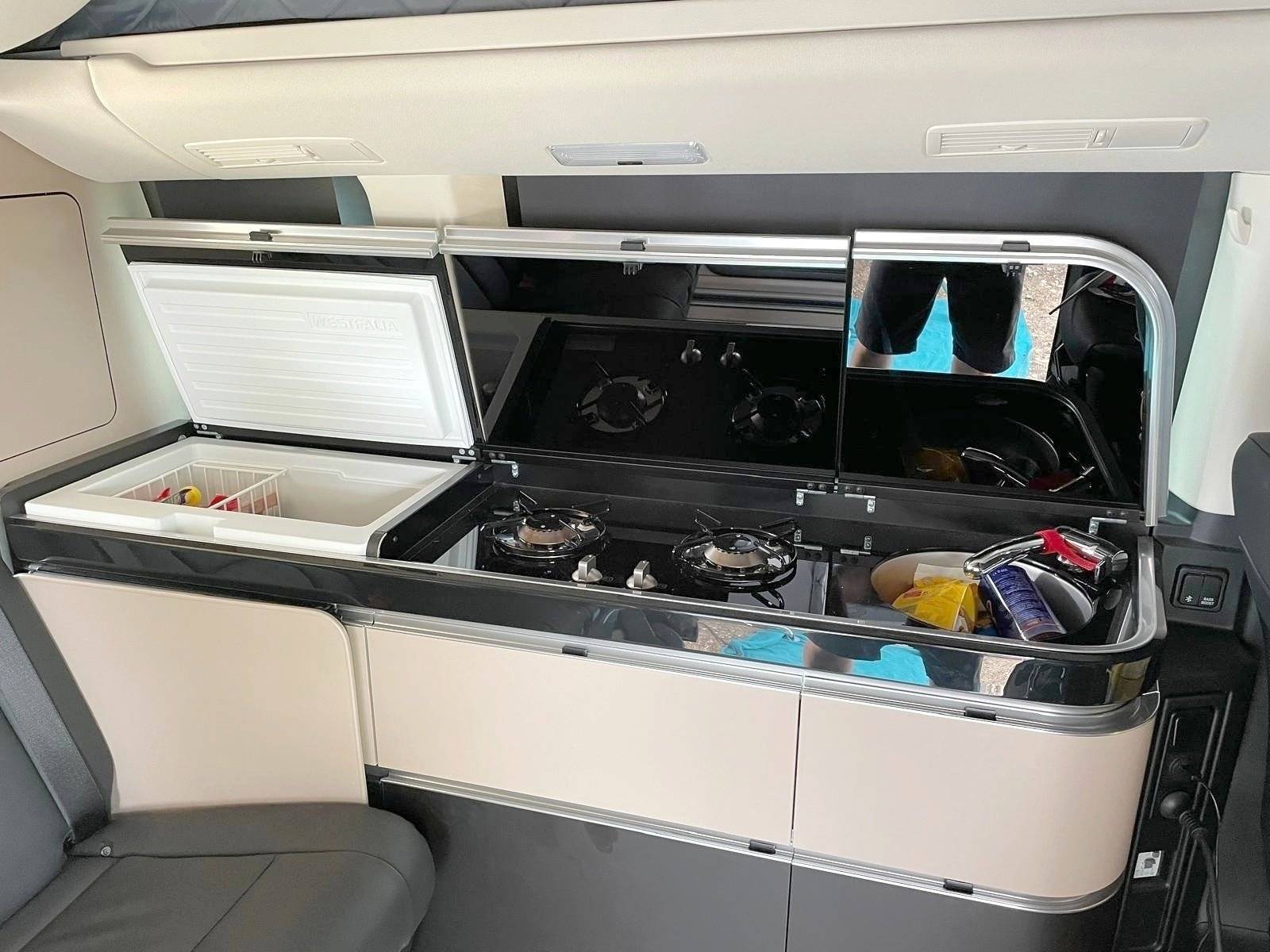 Cozinha Mercedes Marco Polo 300d 4Matic Edition AMG - Yescapa