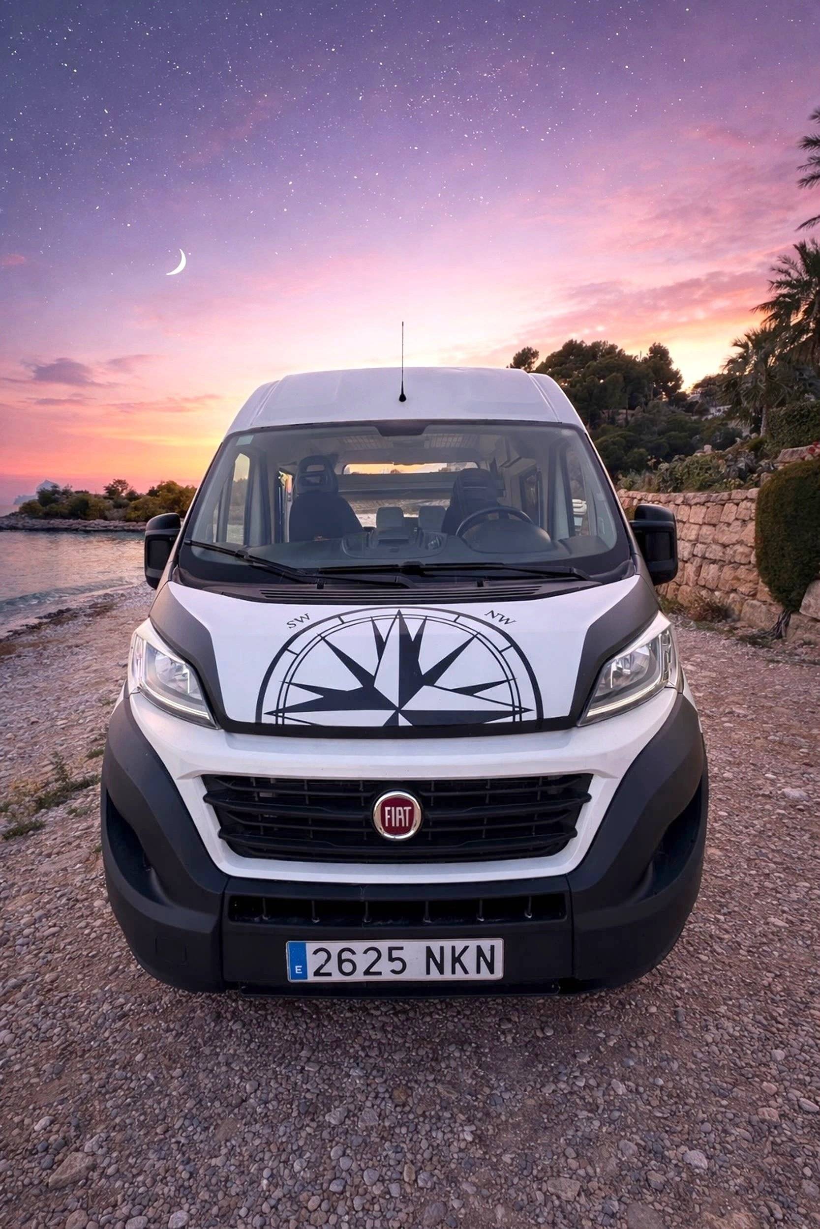 Voorkant 3/4 Fiat 2,0 l 115 ch - Yescapa