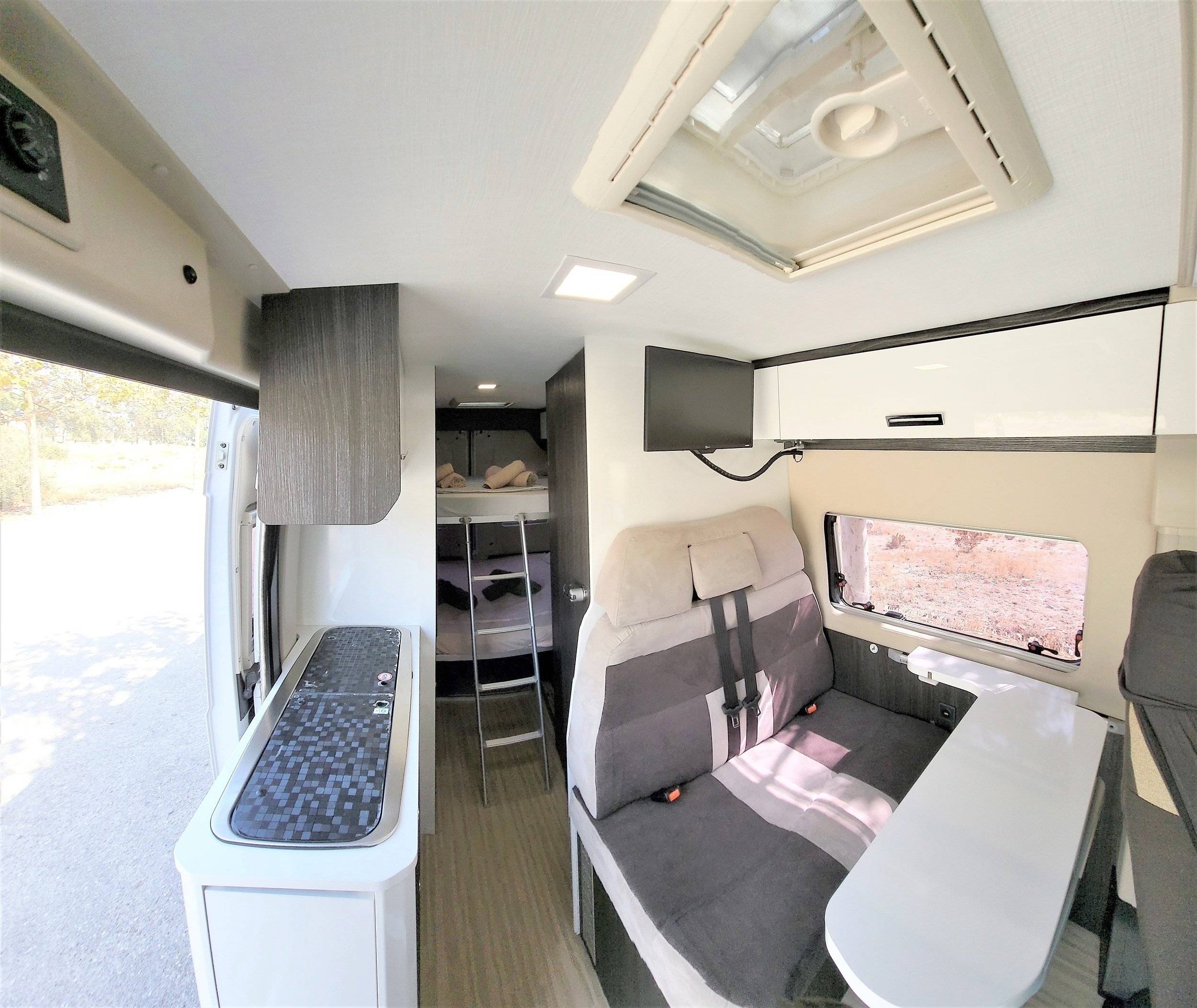 Dinette Fiat 2,3 l 130 cv - Yescapa