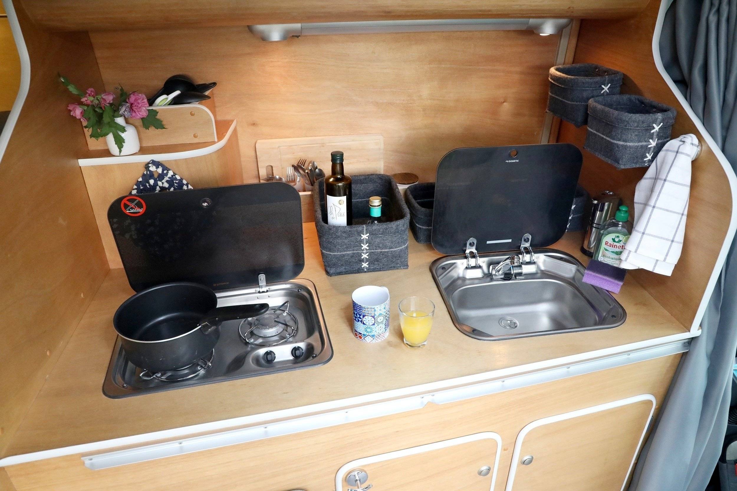 Coin cuisine Peugeot Boxer 2,2l 130hp HDI - Yescapa