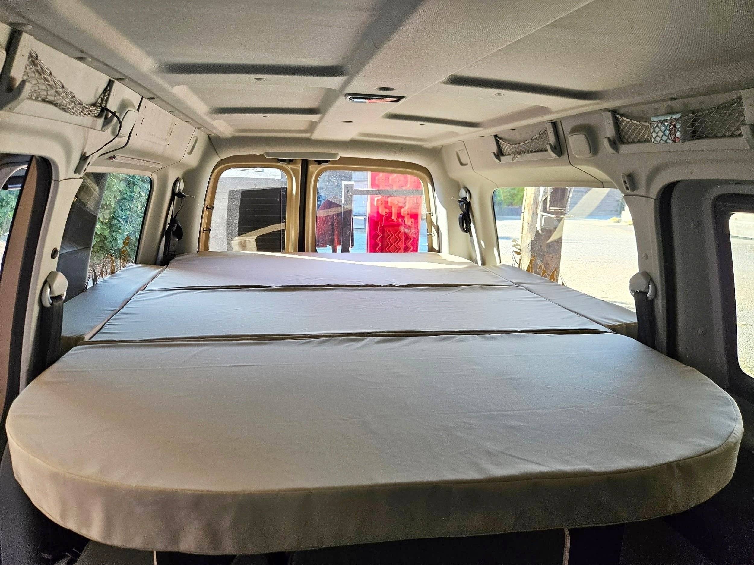 Plazas en cama Volkswagen Caddy Maxi 2 l 102 ch - Yescapa