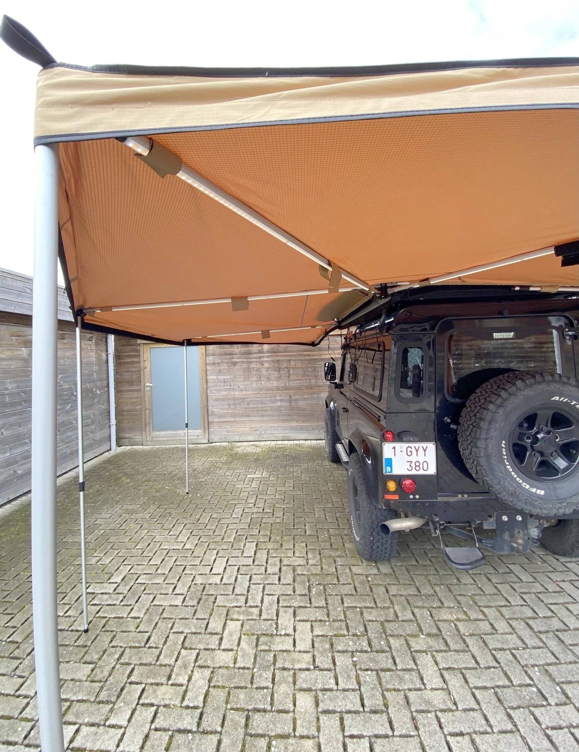 Land Rover 