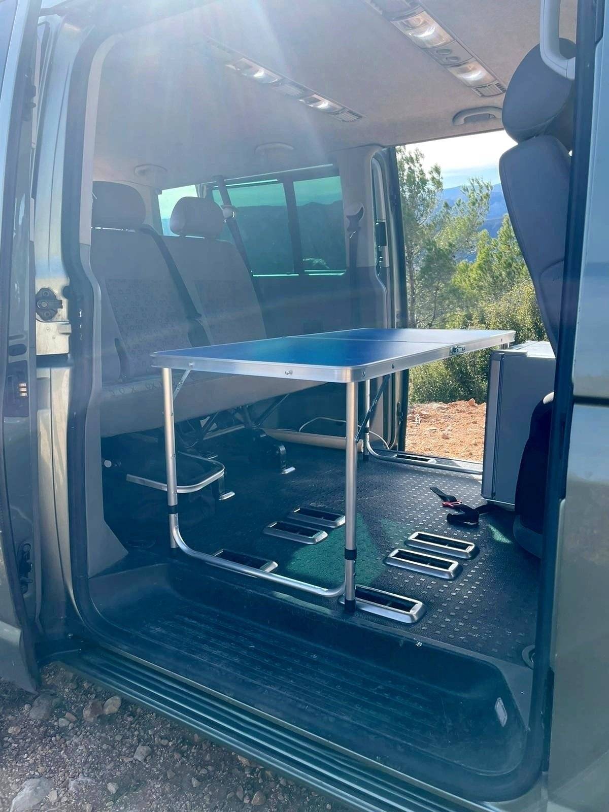 Dining Area Volkswagen Volkswagen Transporter - Yescapa