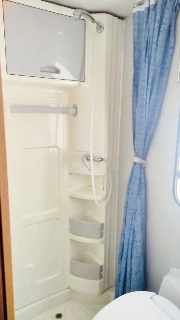 Salle de bain / Toilettes Ford Challenger - Yescapa