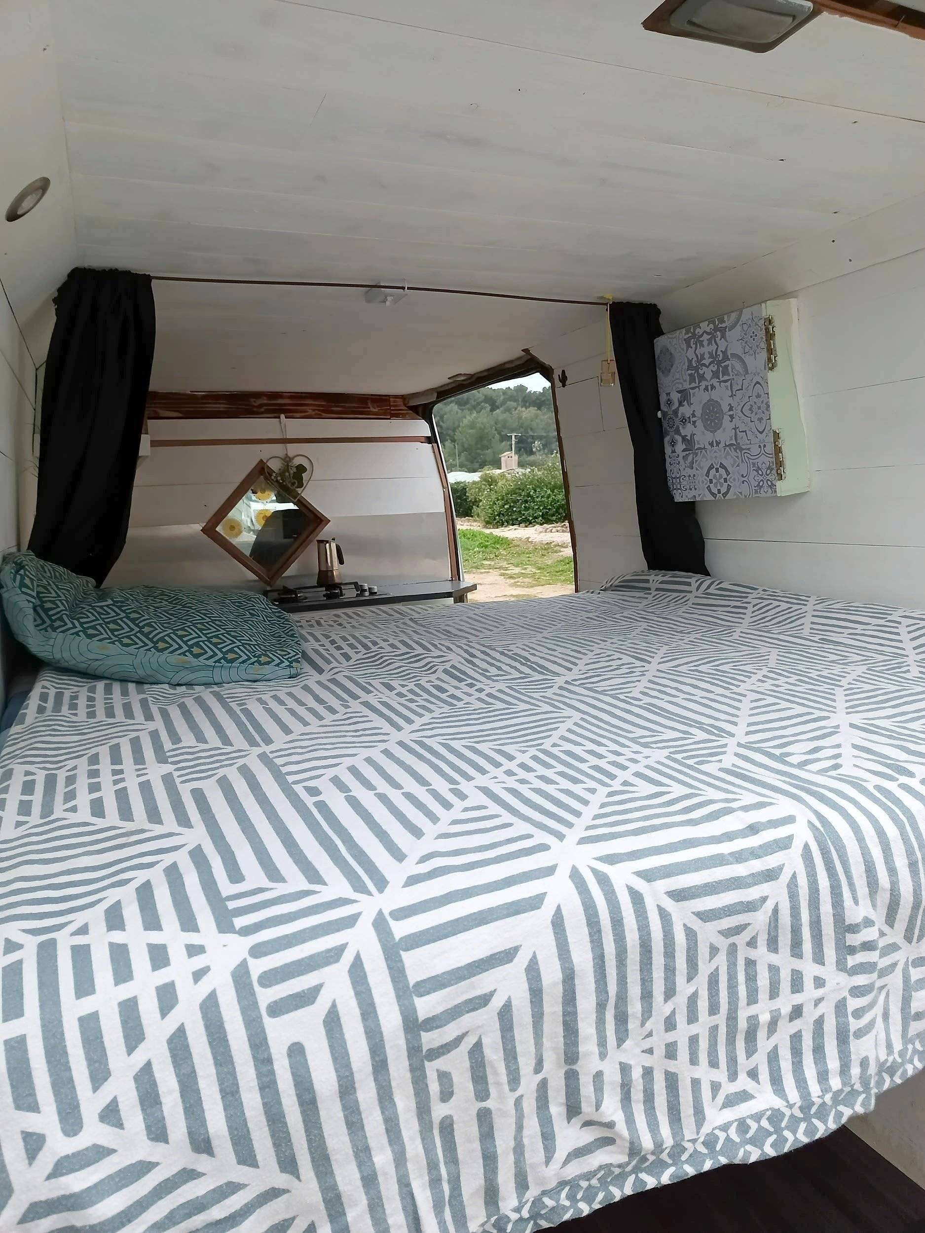 Schlafplätze Renault Master 2,5 l dCi 100 ch. - Yescapa