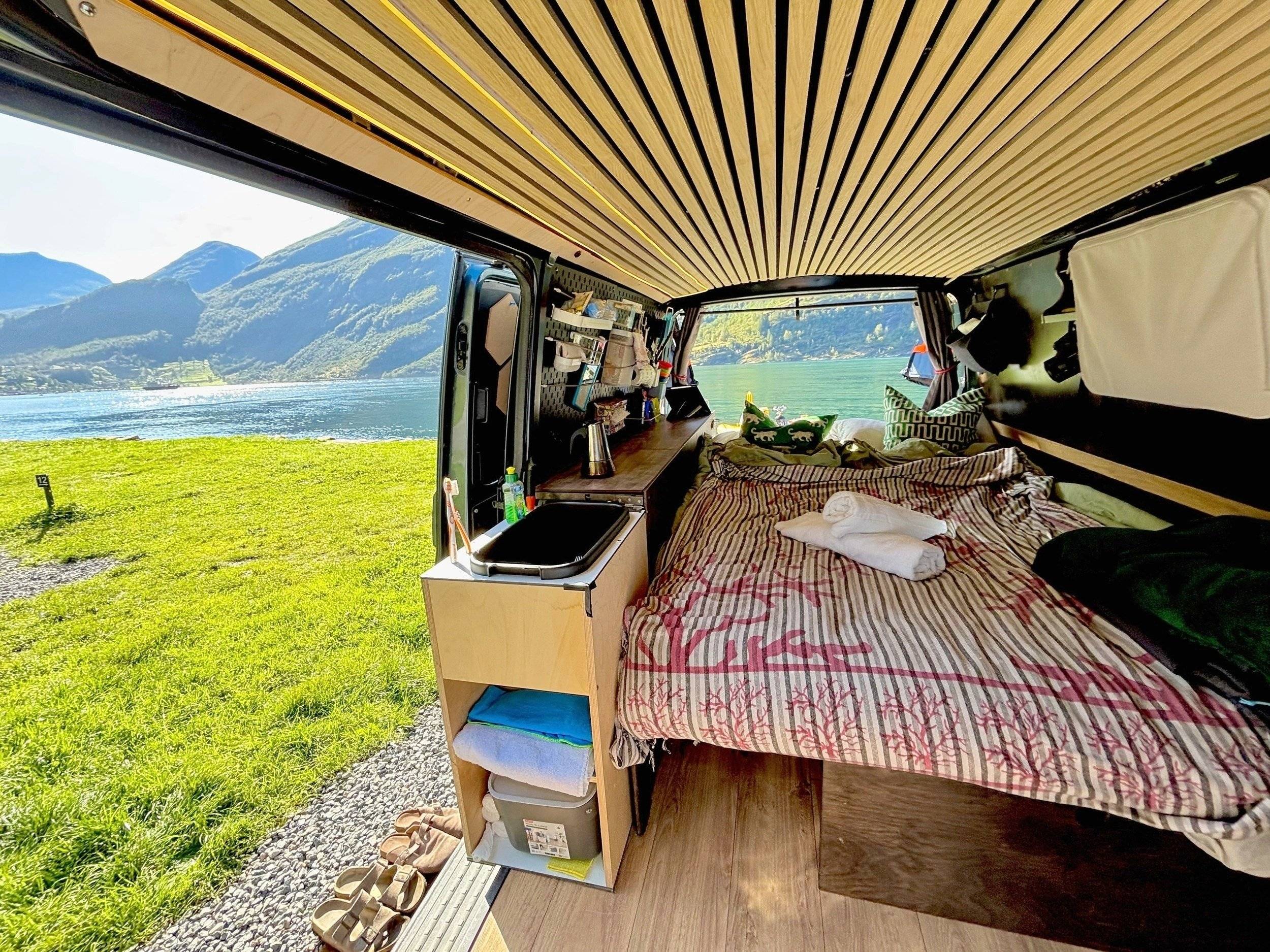 Slaapplaatsen Volkswagen Volkswagen Transporter - Yescapa
