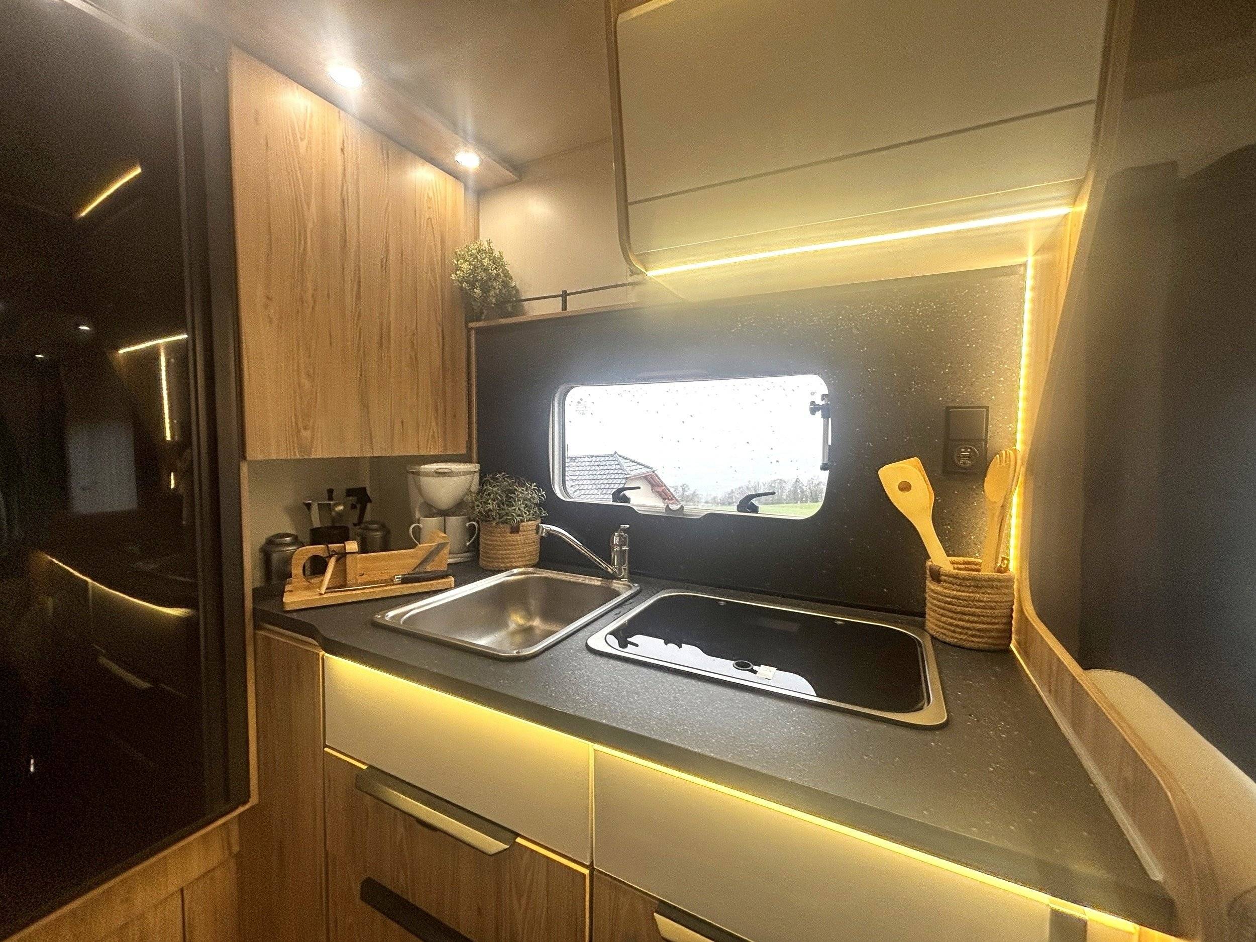 Bavaria BAVARIA T696D