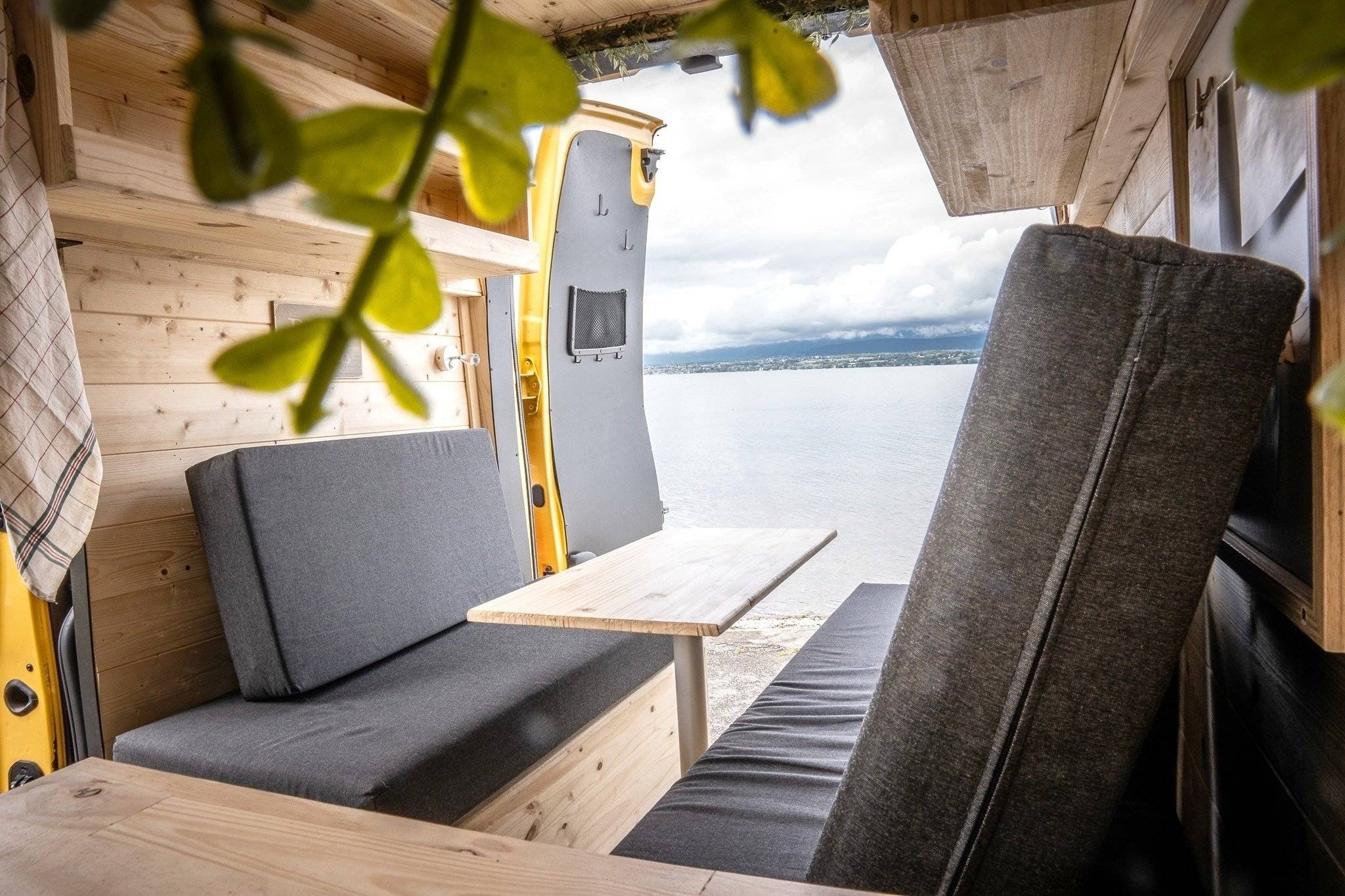 VanRoadEvasion  RENAULT TRAFIC