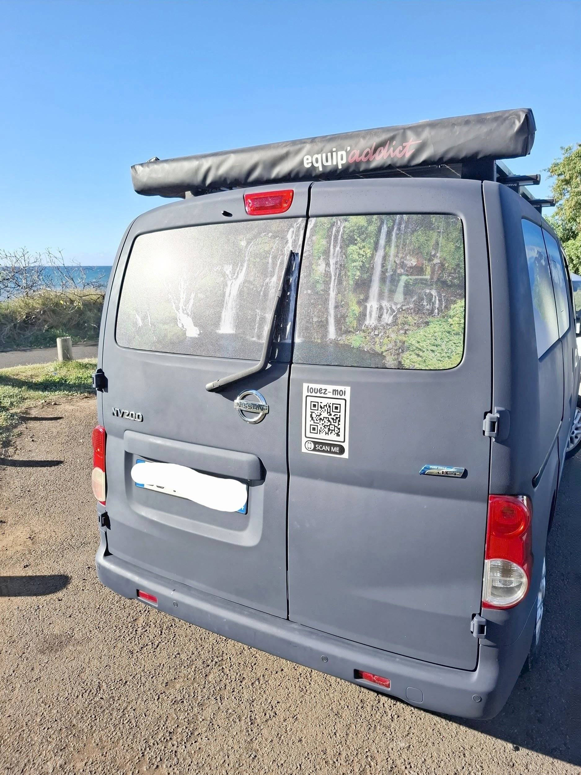 Dinette Nissan NV200 - Yescapa
