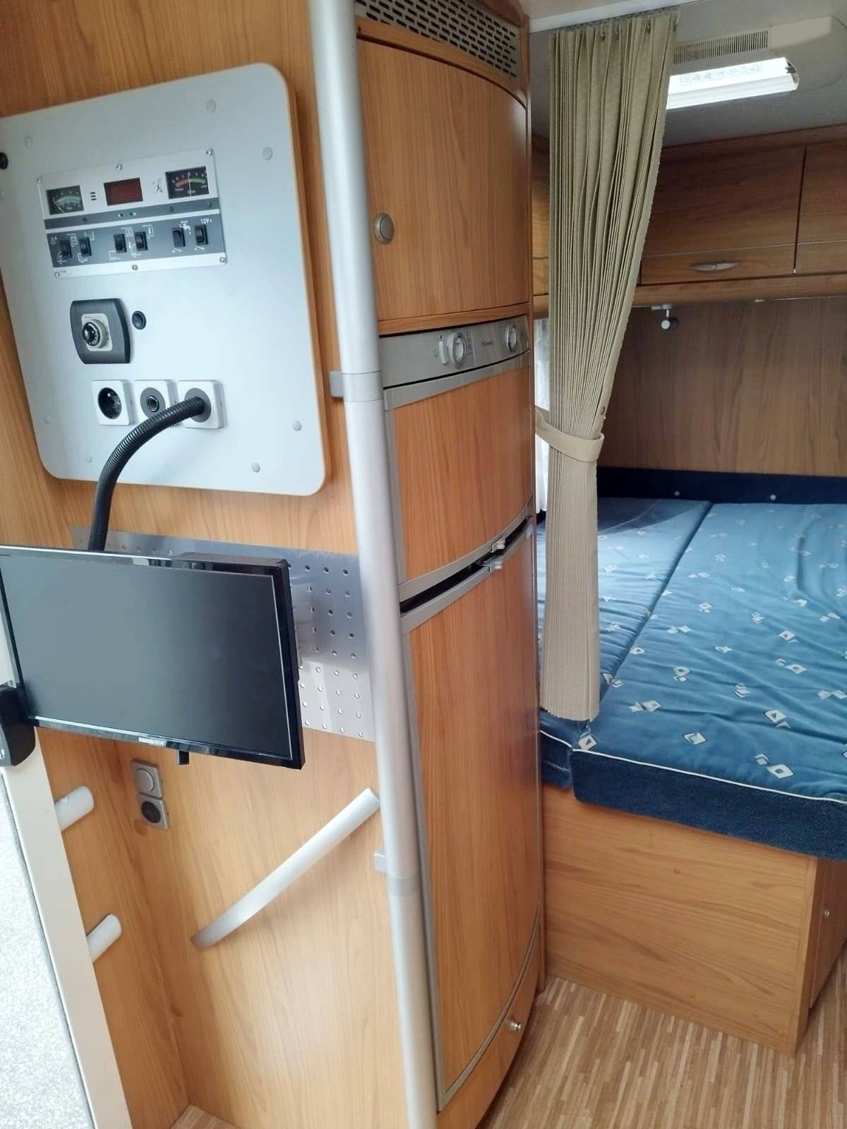 Bürstner Aviano 684