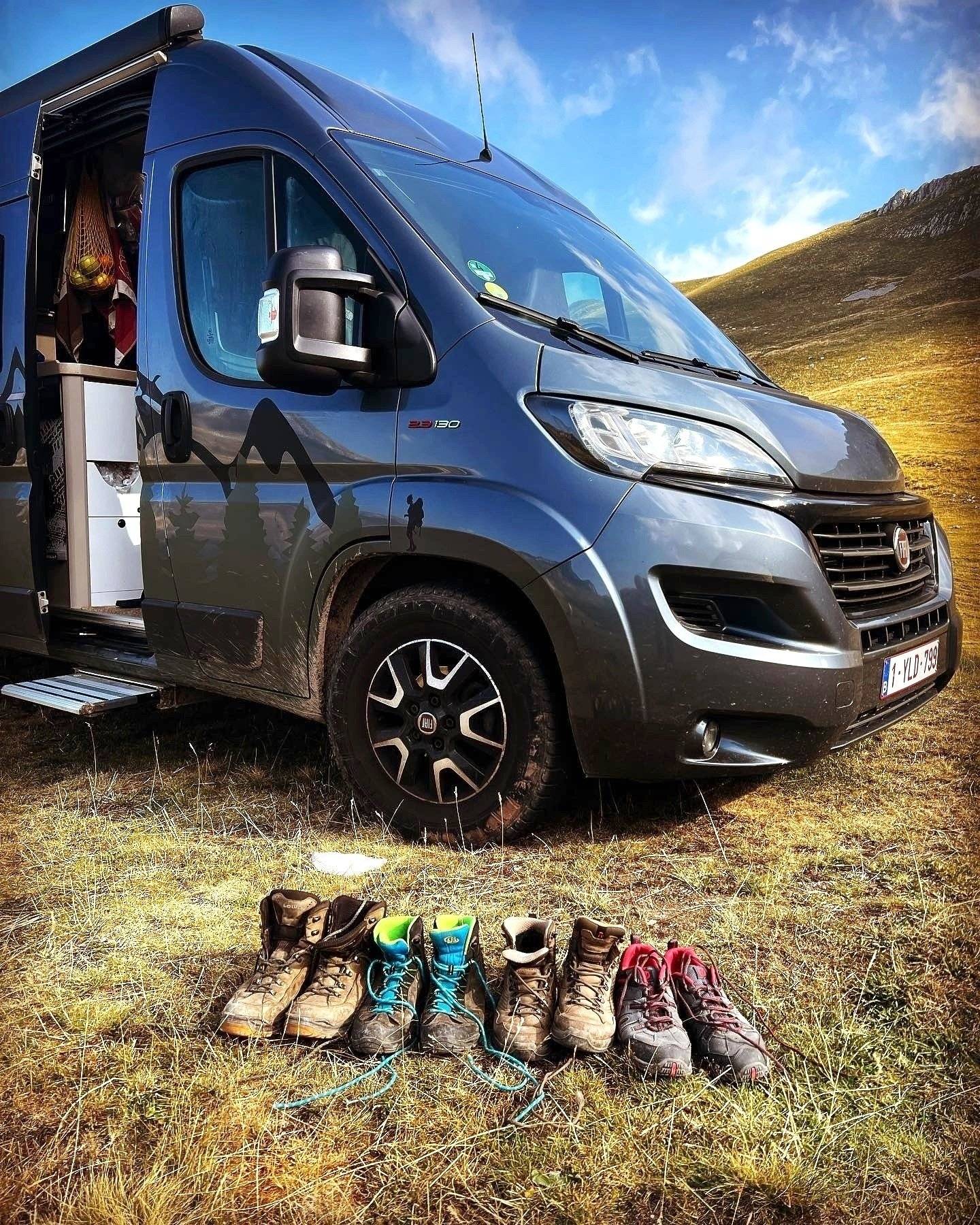 Front view from 3/4 Citroën Citroën jumper - Yescapa