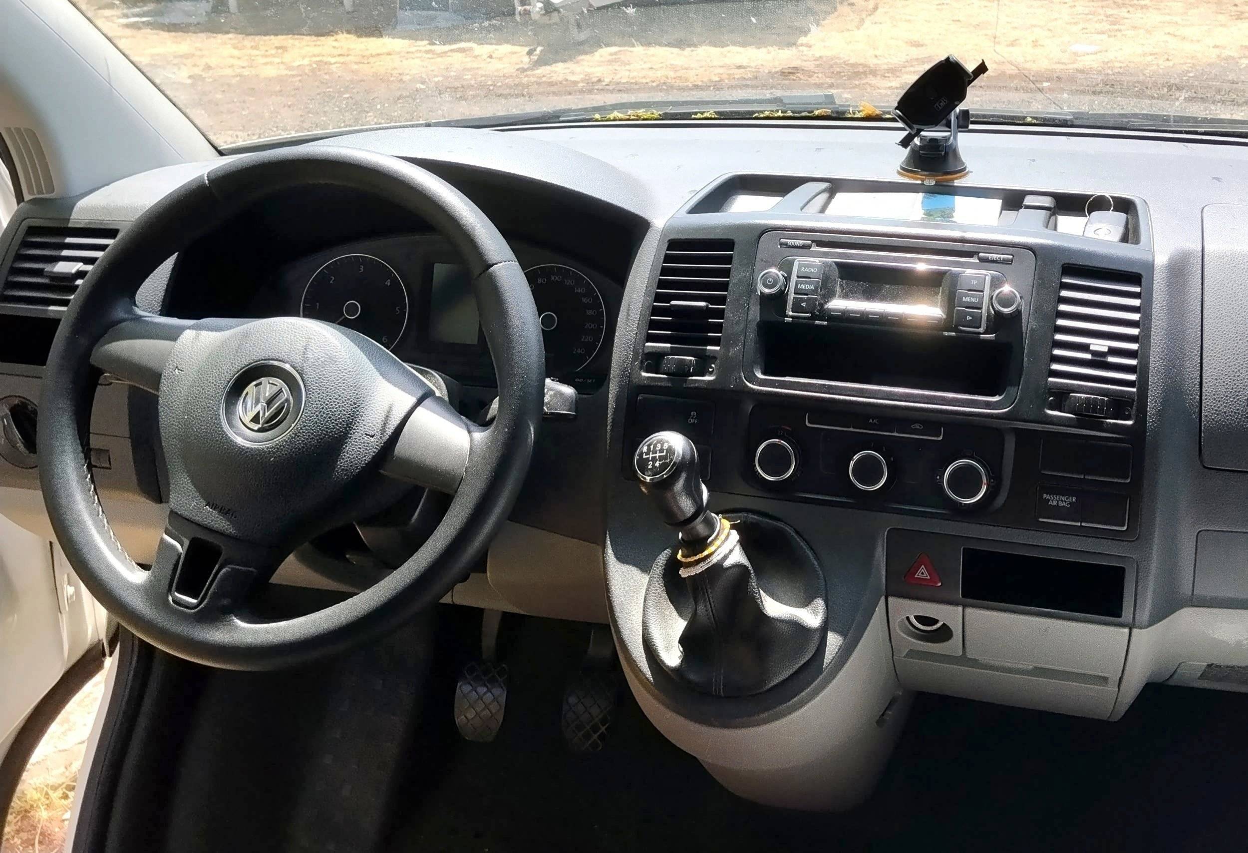 Volkswagen T5 2 l 84 ch