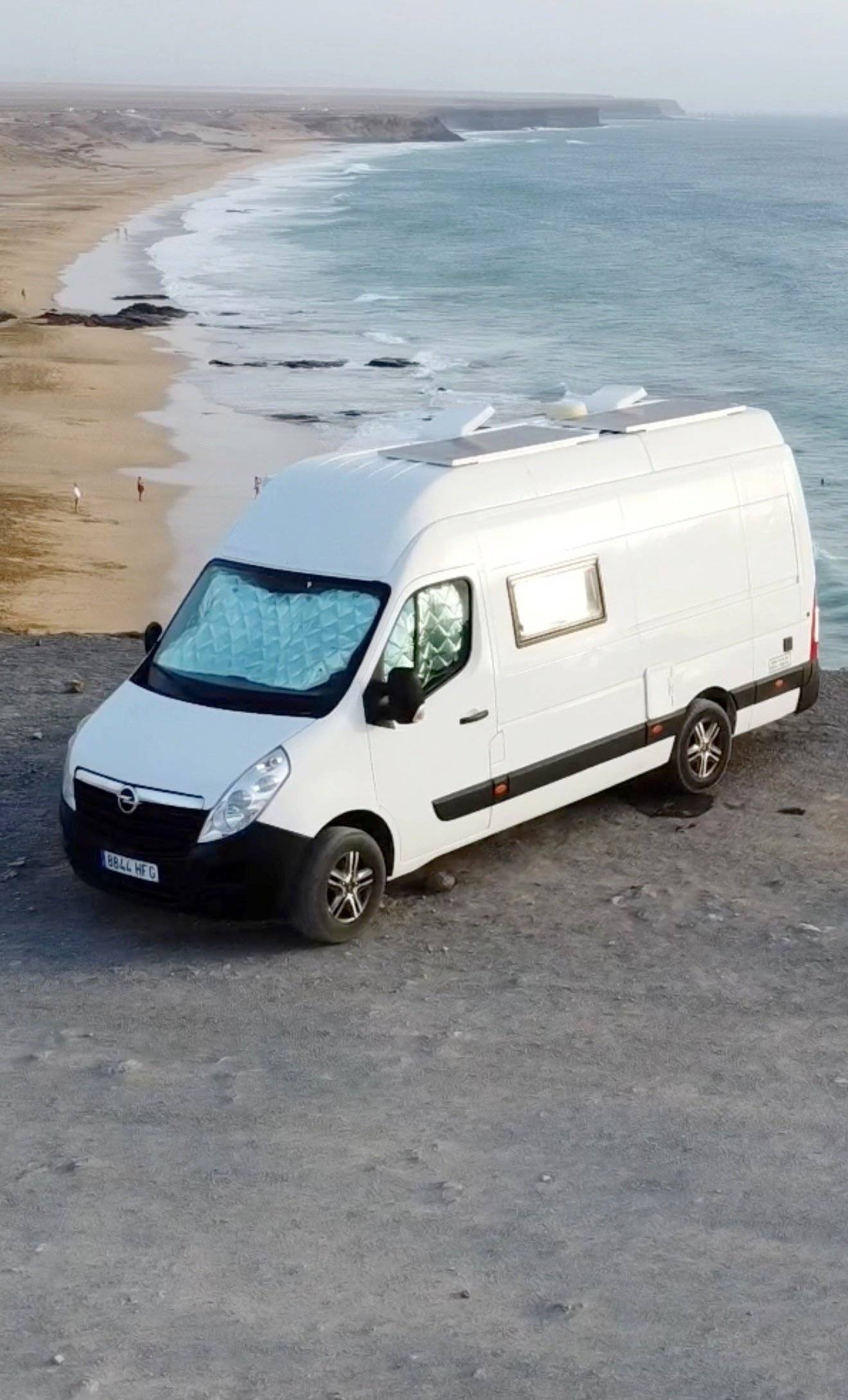 Vista frontale a ¾ Opel Opel - Yescapa