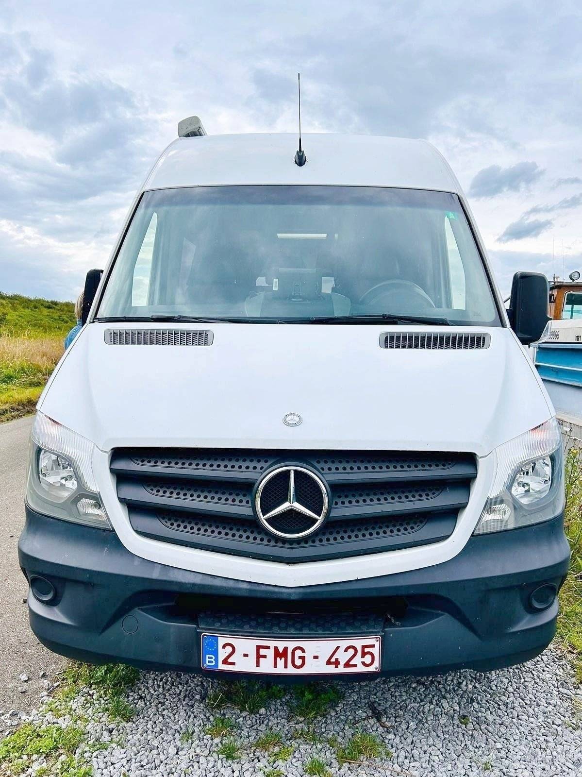 Mercedes-Benz 