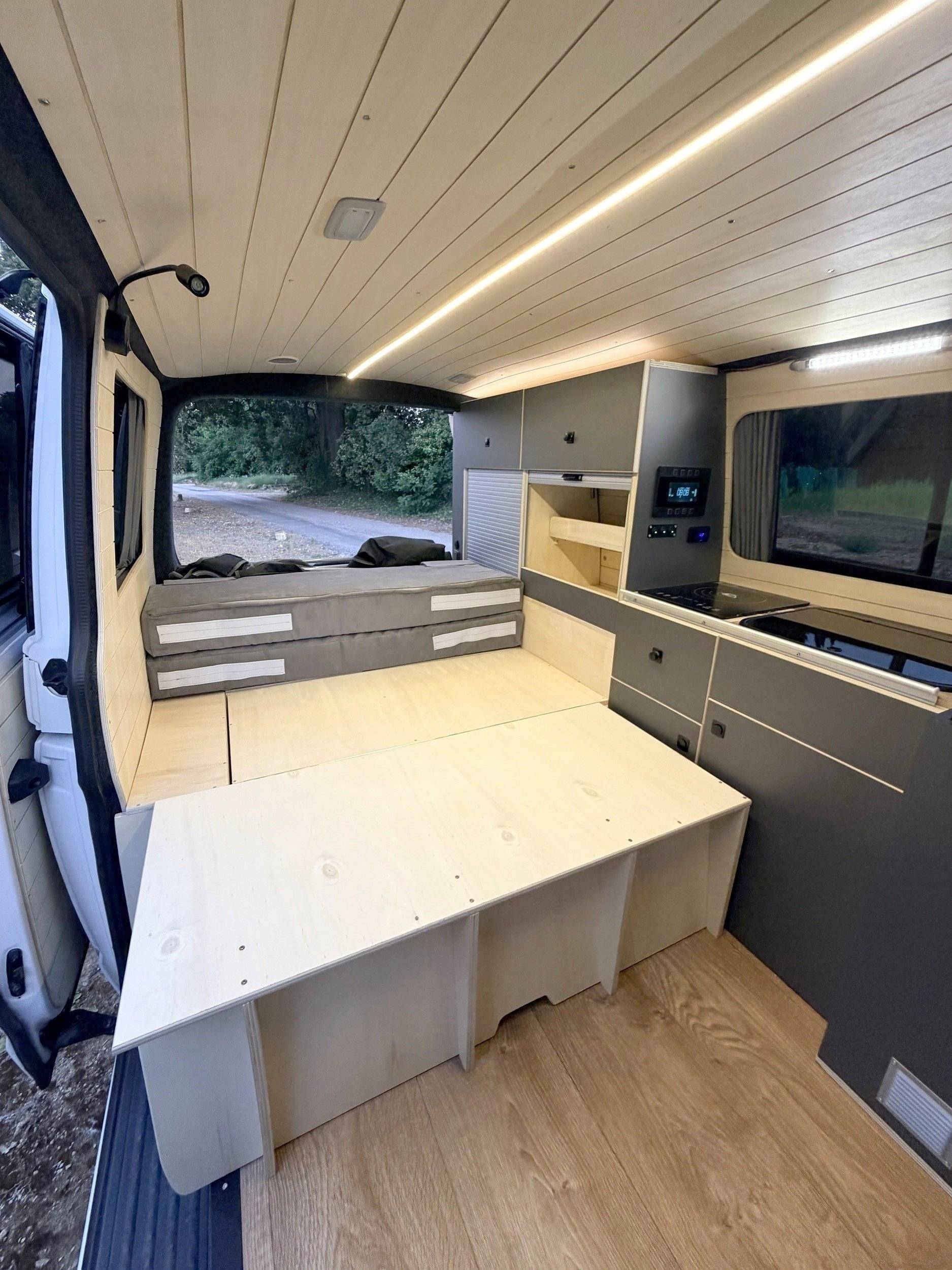 Dormidas Volkswagen T6.1 - Yescapa