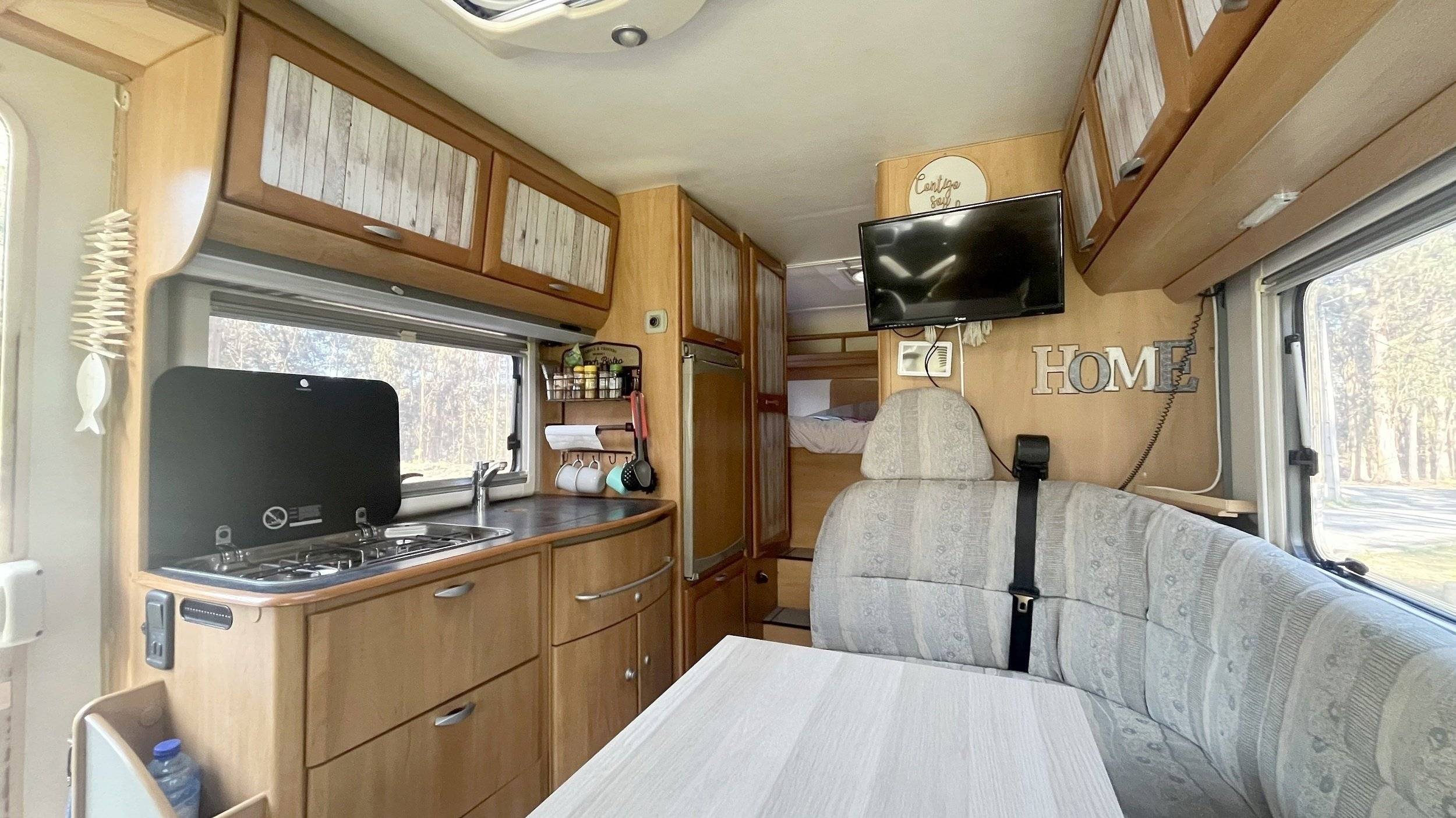 Dinette Fiat 2.8 JTD - Yescapa