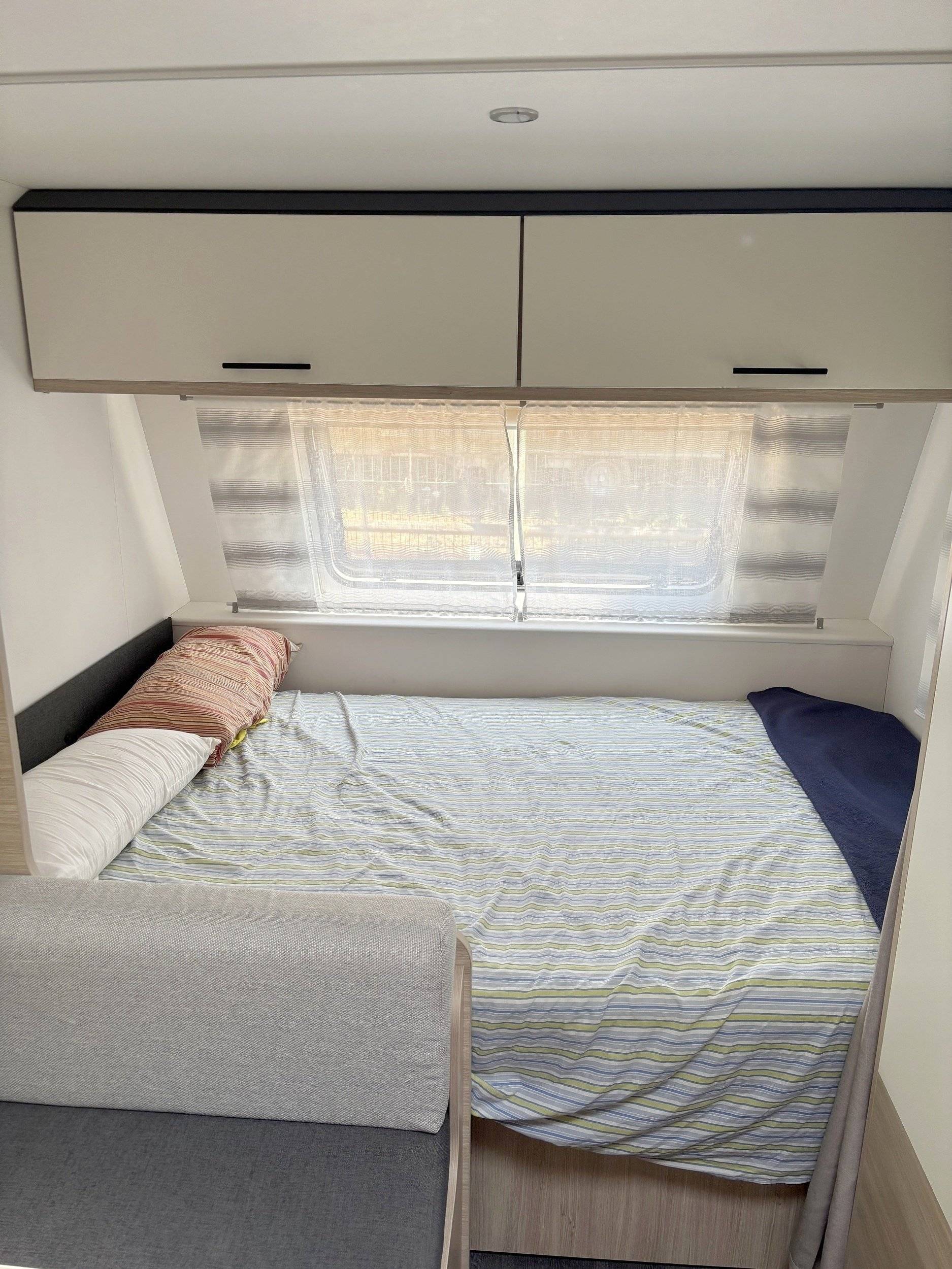 Berth  - Yescapa