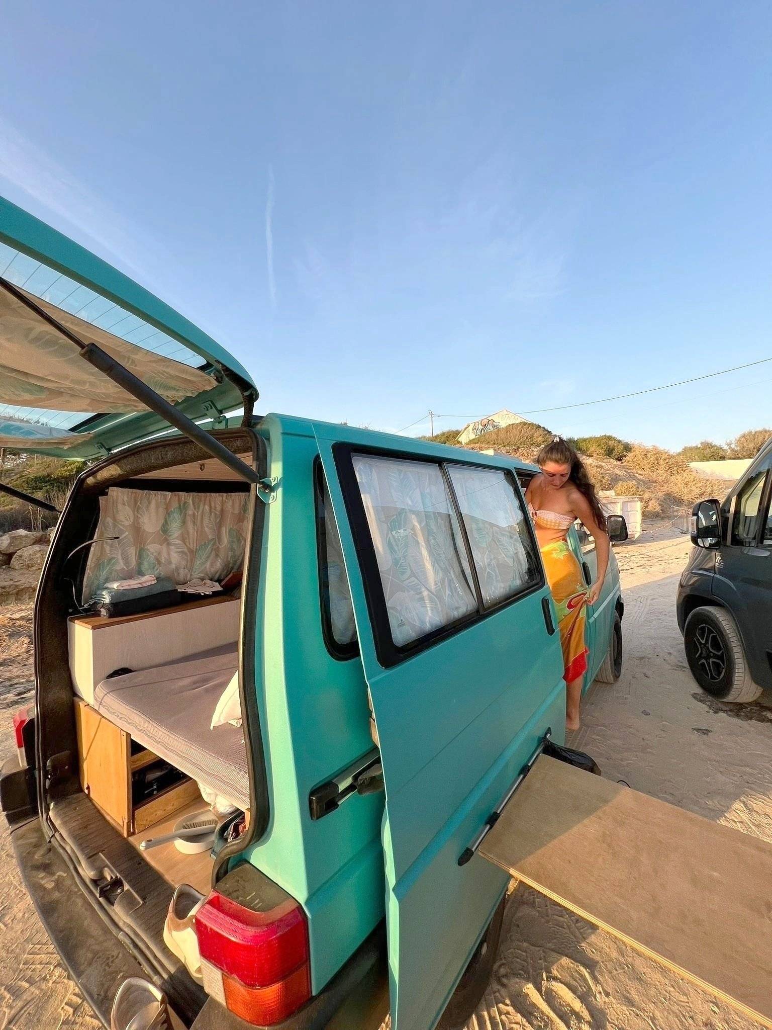 Camper Track Volkswagen Transporter