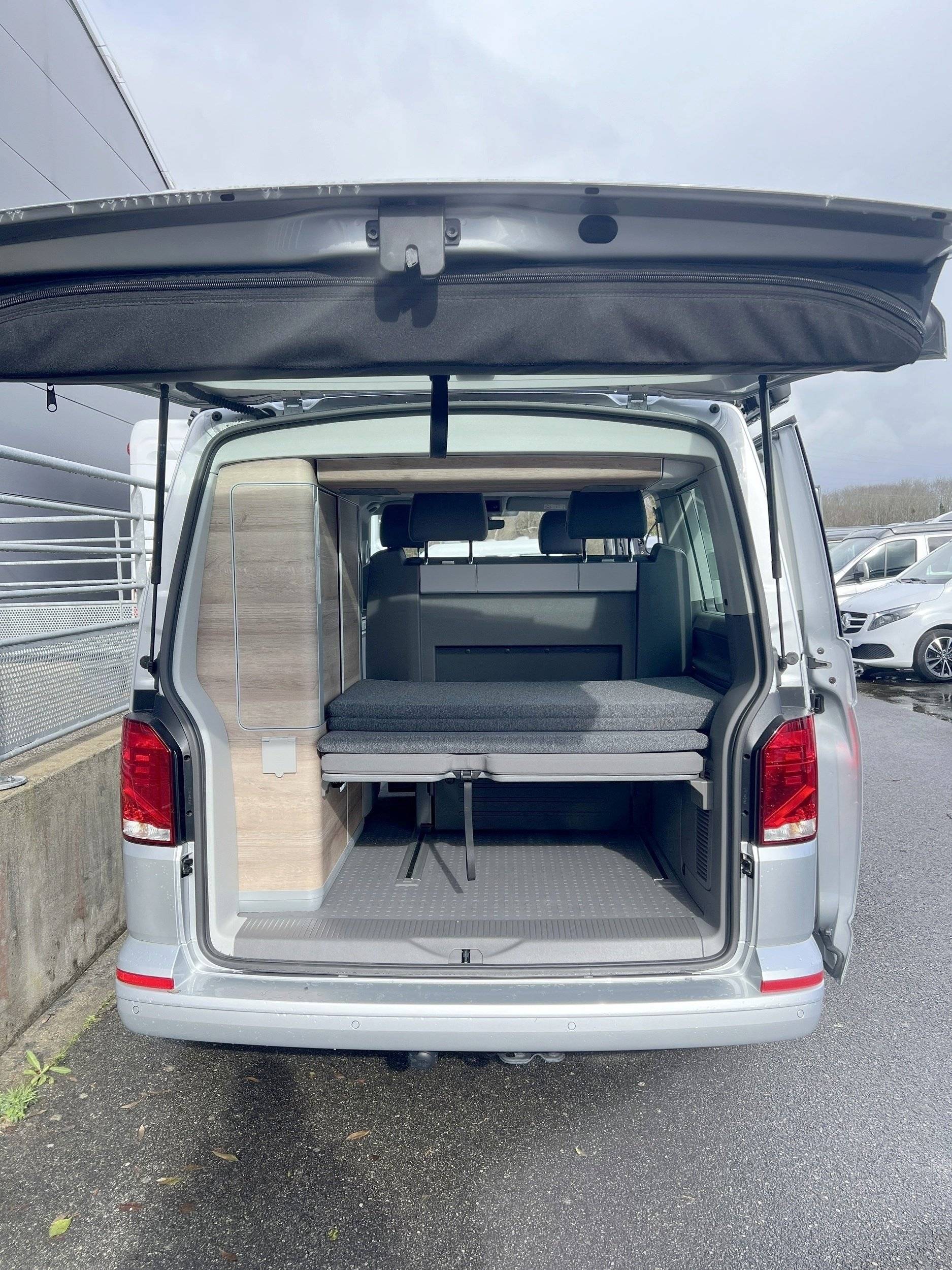 Volkswagen T6 California